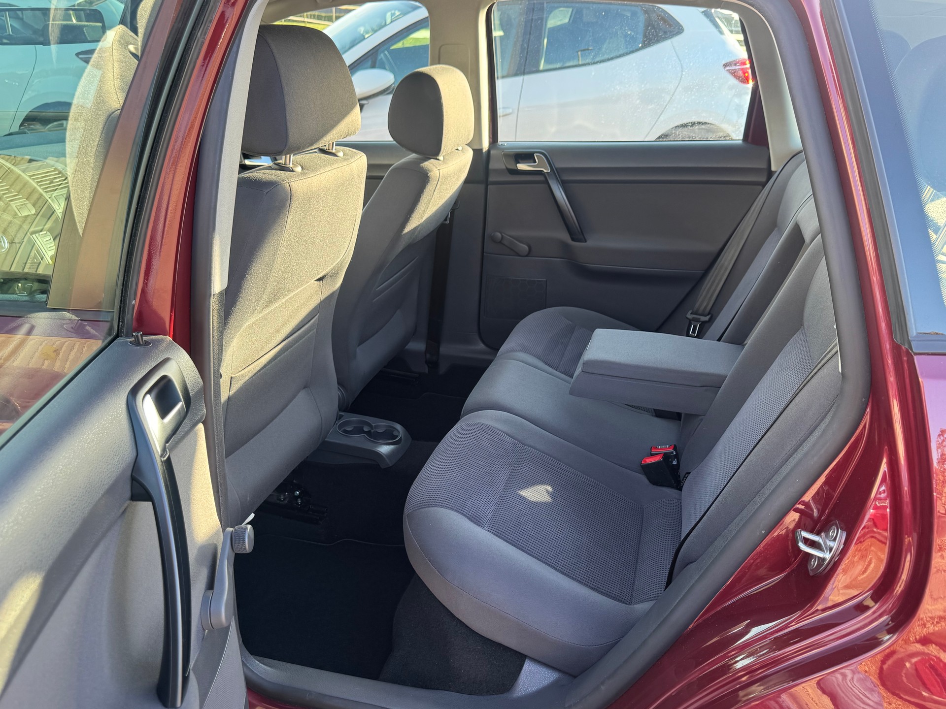 VW Polo 1.4 16V Comfortline Automatic-image-9