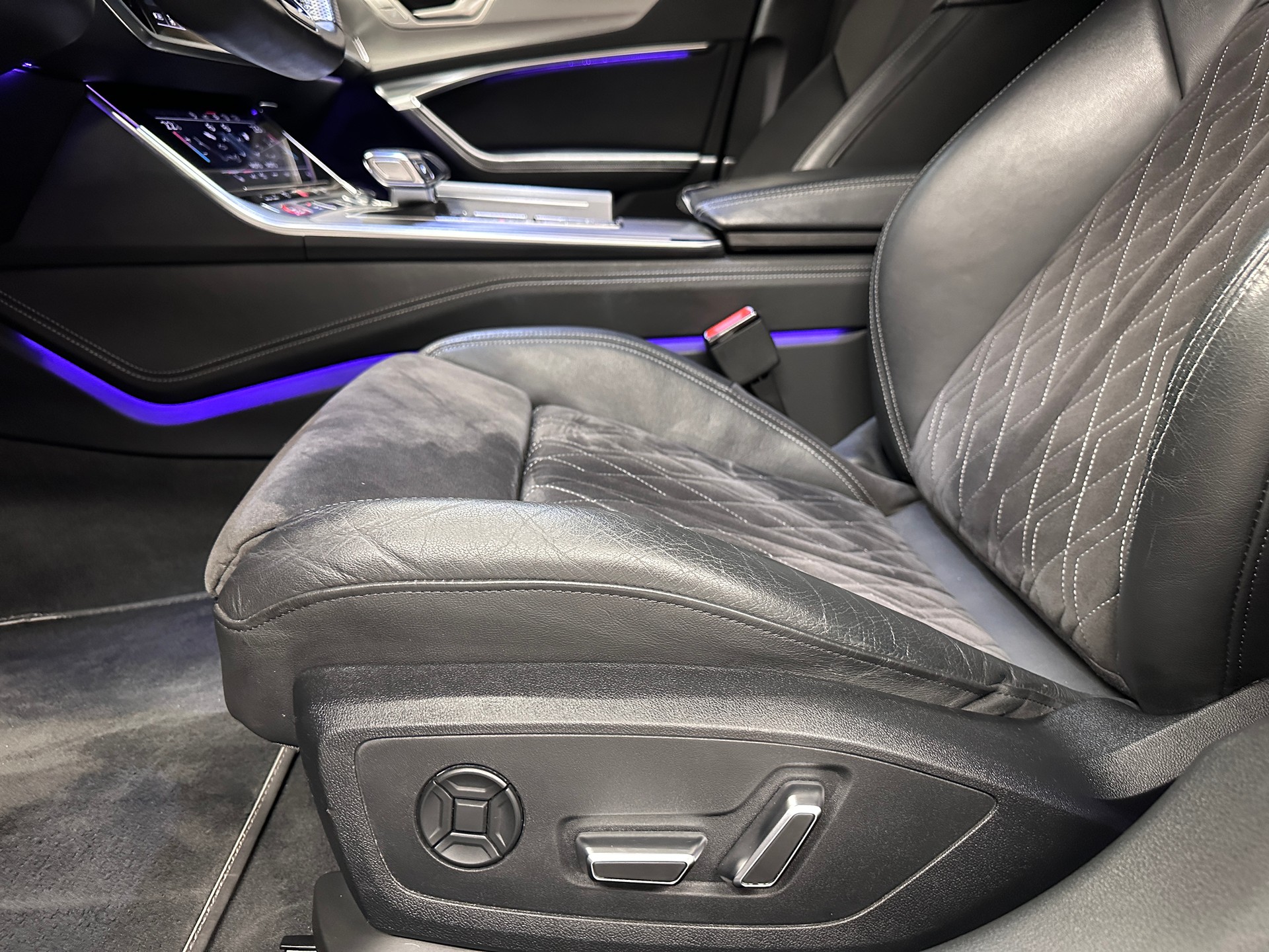 AUDI S7 Sportback 3.0 V6 TDI quattro T-Tronic *ABT383 PS*CH-Auto*Lückenlose Servicehistorie bei Audi*B&O*-image-18