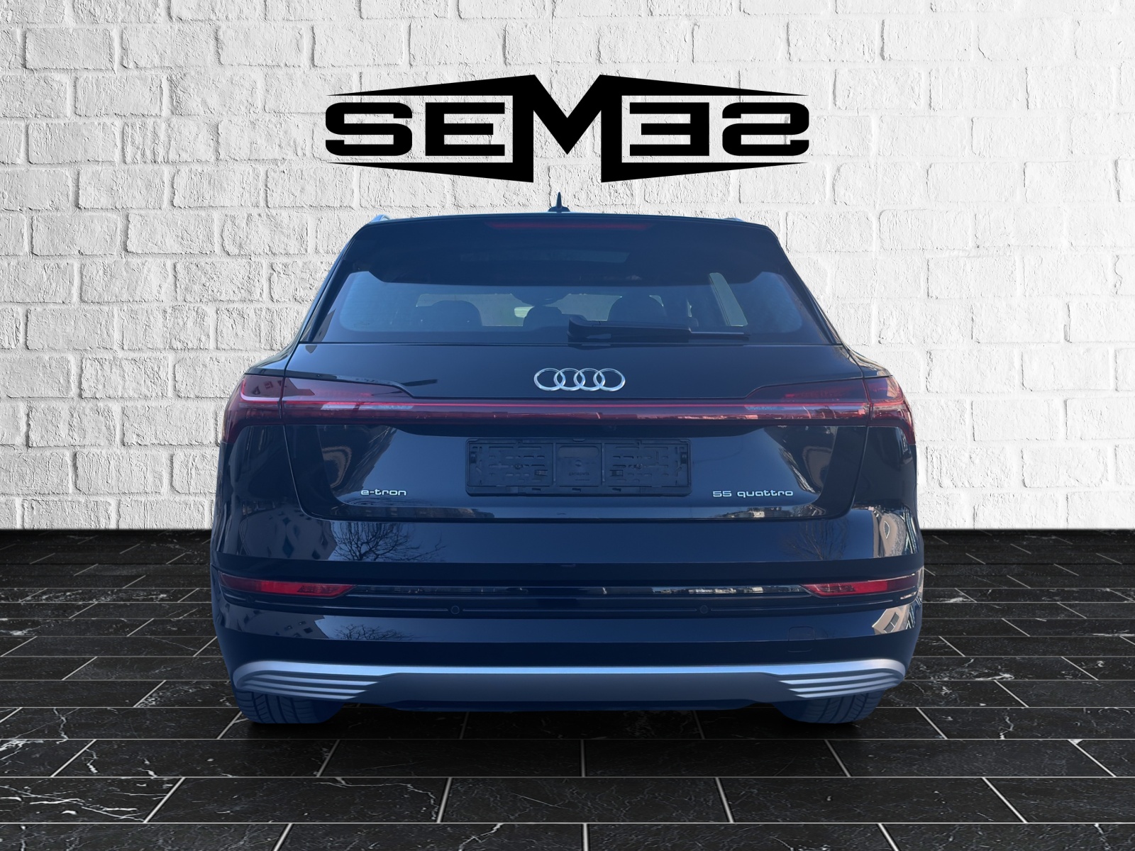 AUDI e-tron 55 Advanced quattro-image-3