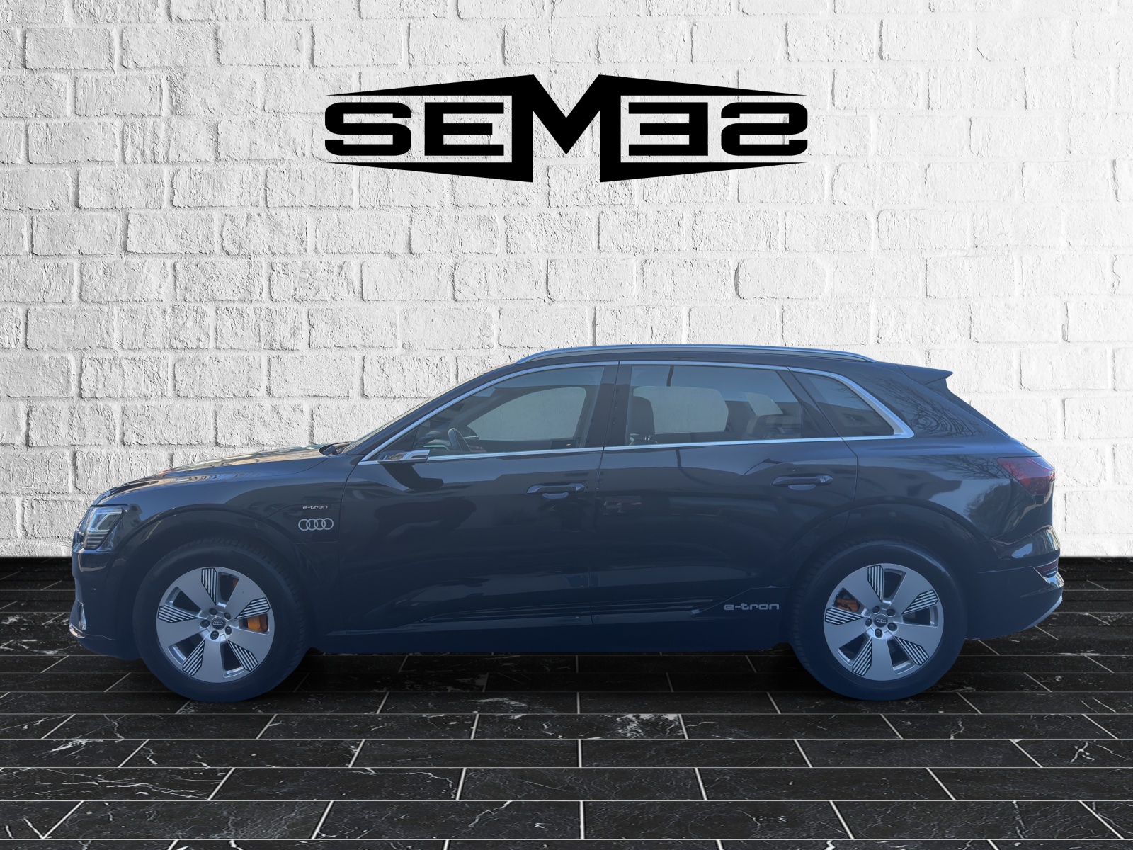 AUDI e-tron 55 Advanced quattro-image-1