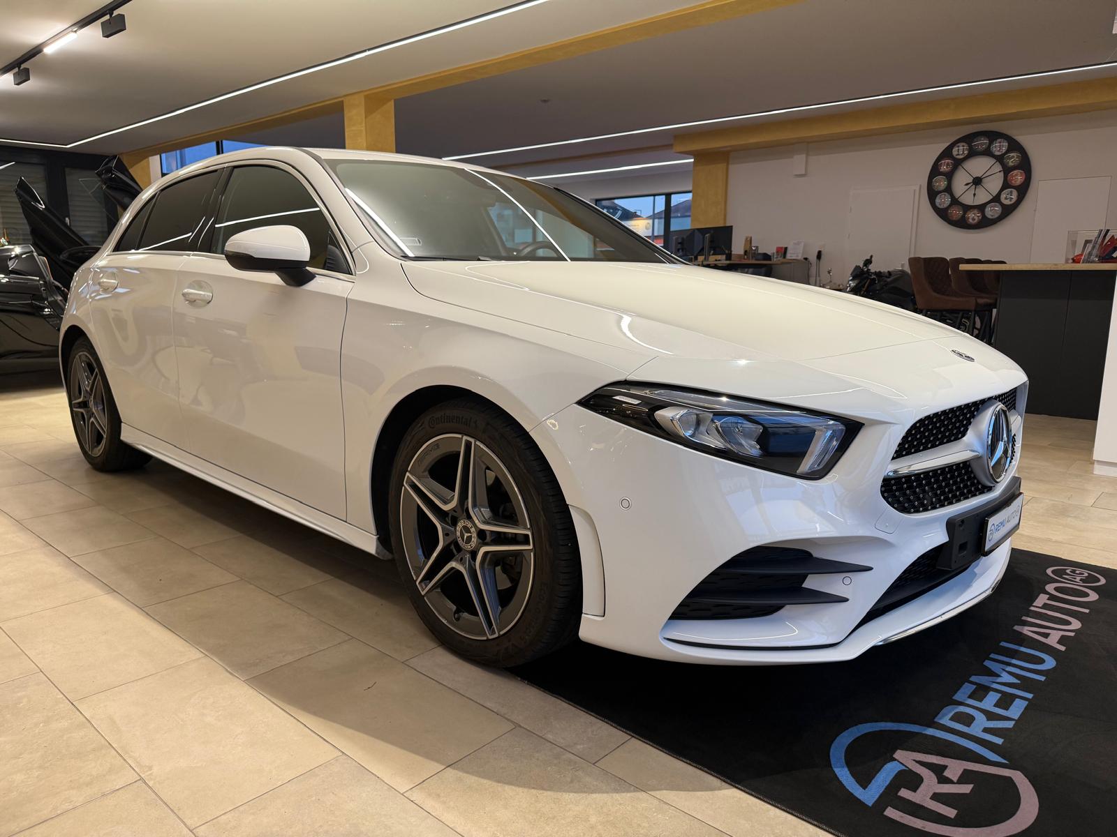 MERCEDES-BENZ A200 AMG Line 7G-DCT-image-0