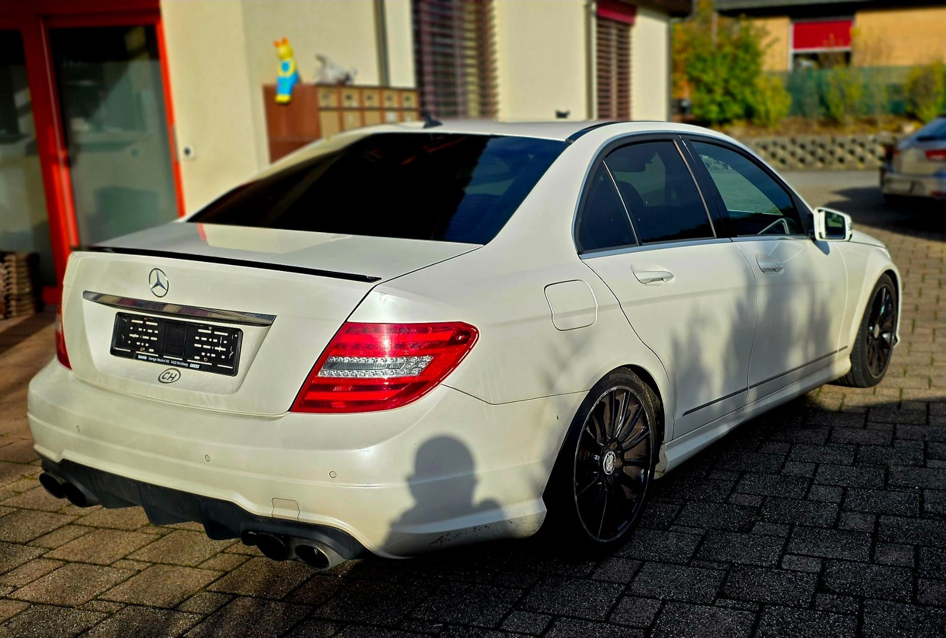 MERCEDES-BENZ C 250 CGI BlueEfficiency Avantgarde Automatic-image-2