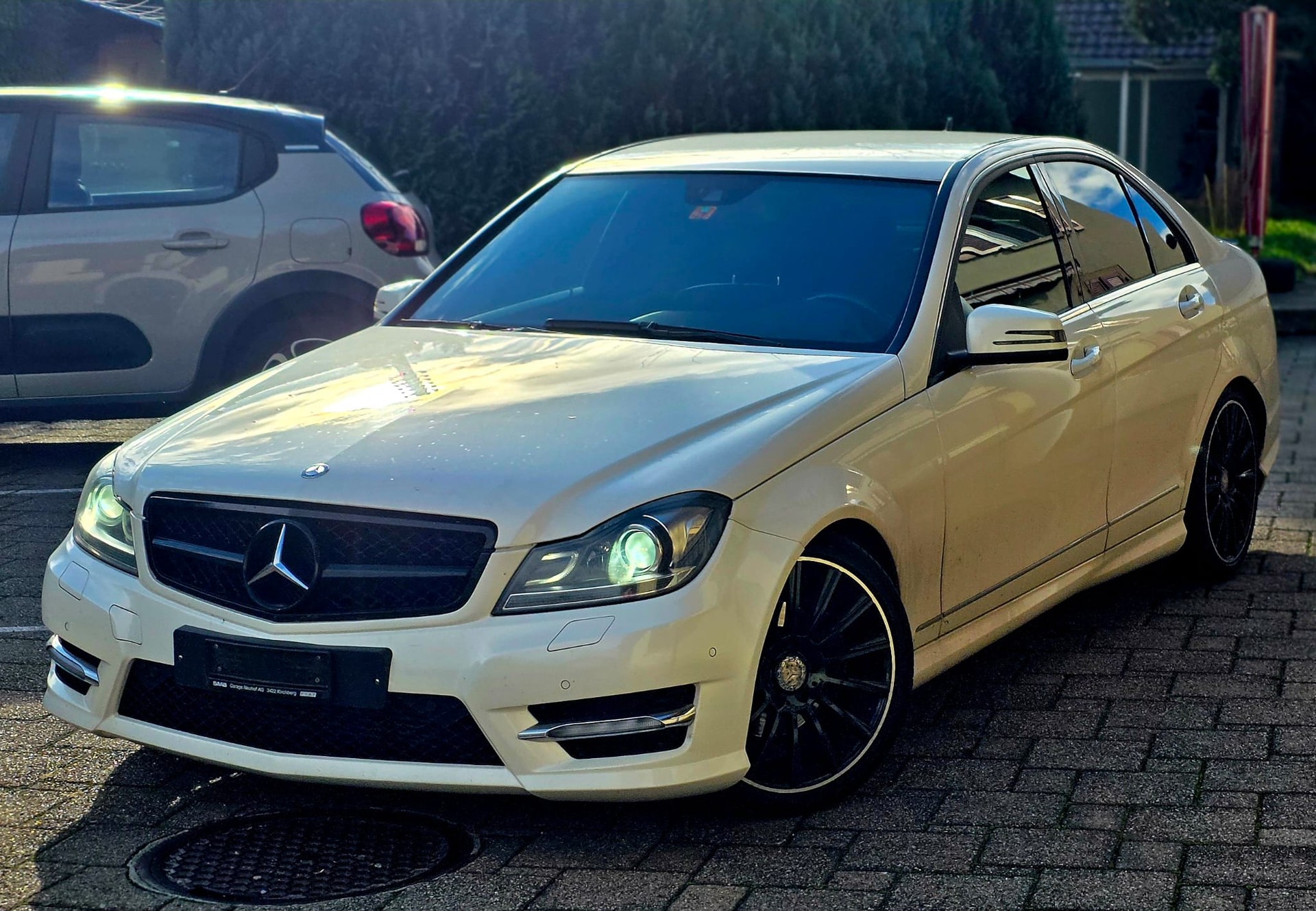 MERCEDES-BENZ C 250 CGI BlueEfficiency Avantgarde Automatic-image-0