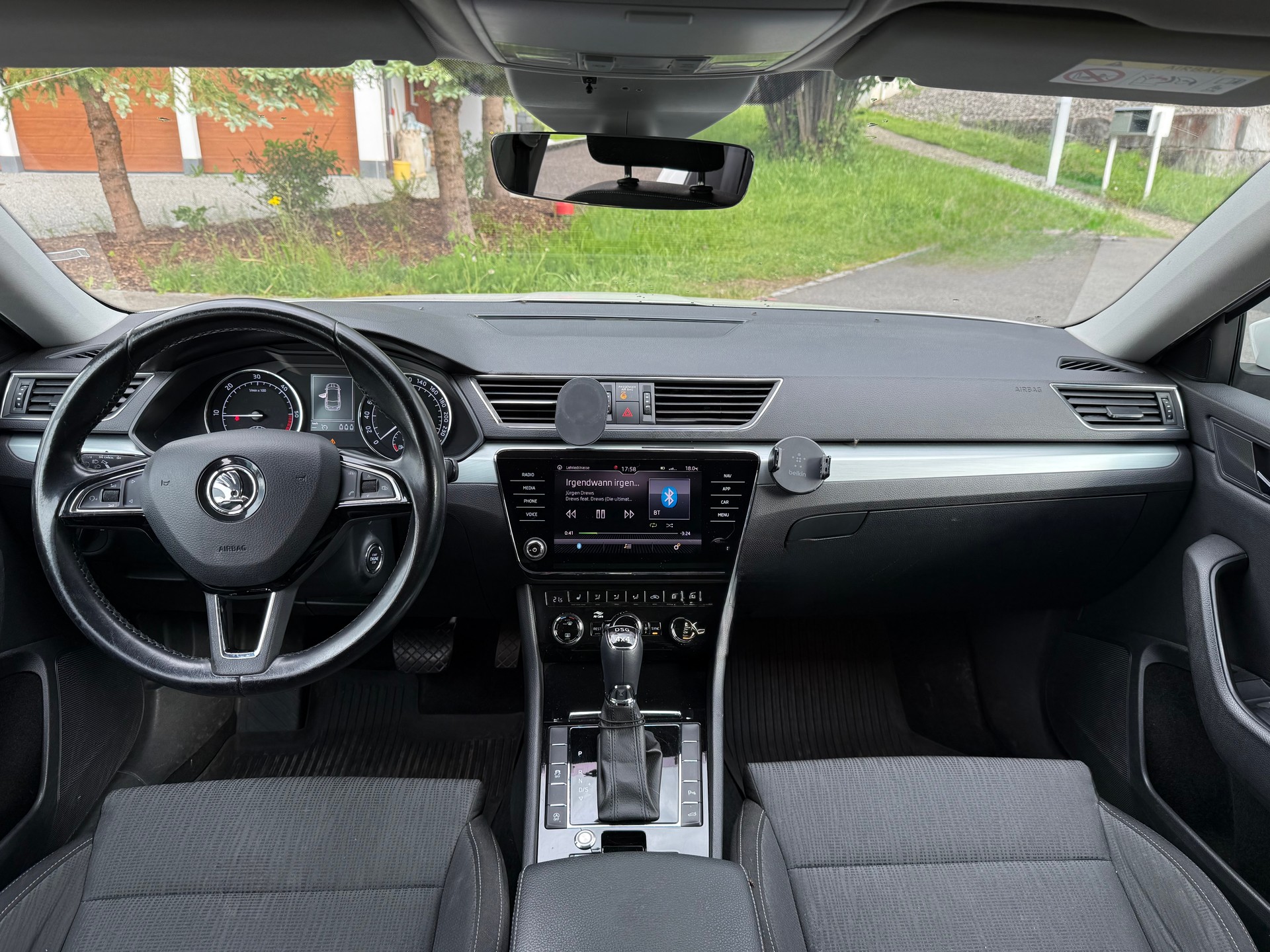 SKODA Superb Combi 2.0 TDi Style 4x4 DSG-image-6