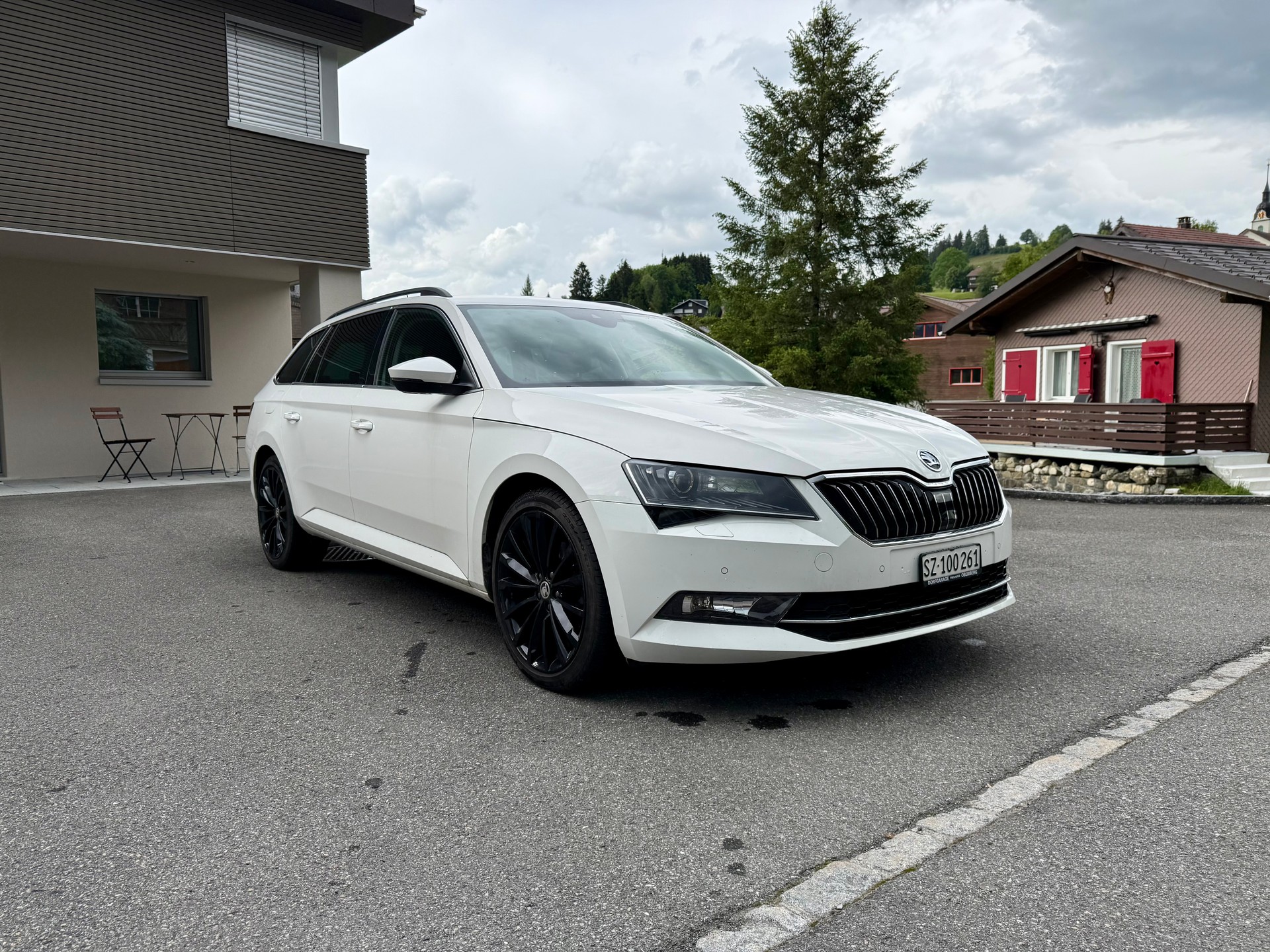SKODA Superb Combi 2.0 TDi Style 4x4 DSG-image-5