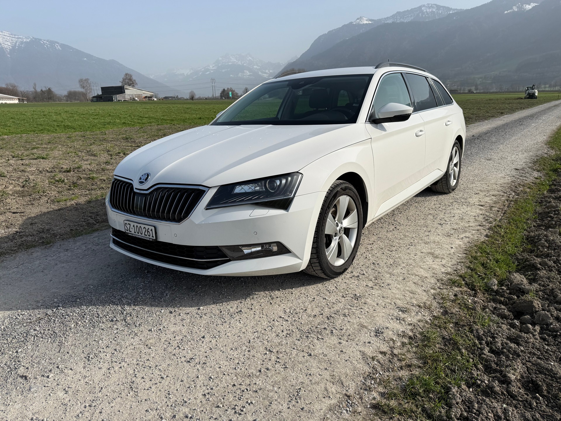 SKODA Superb Combi 2.0 TDi Style 4x4 DSG-image-1