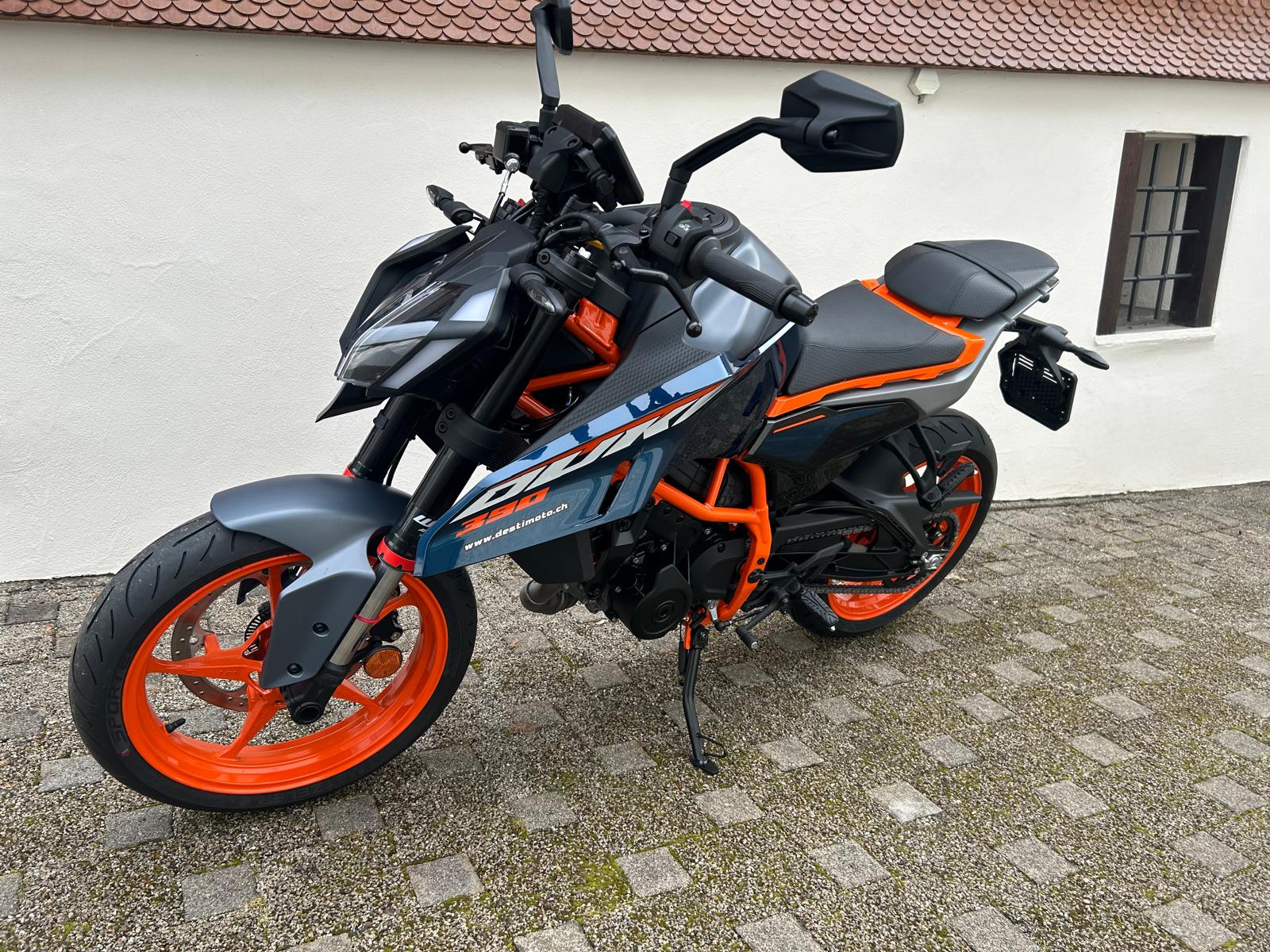 KTM 390 Duke-image-5