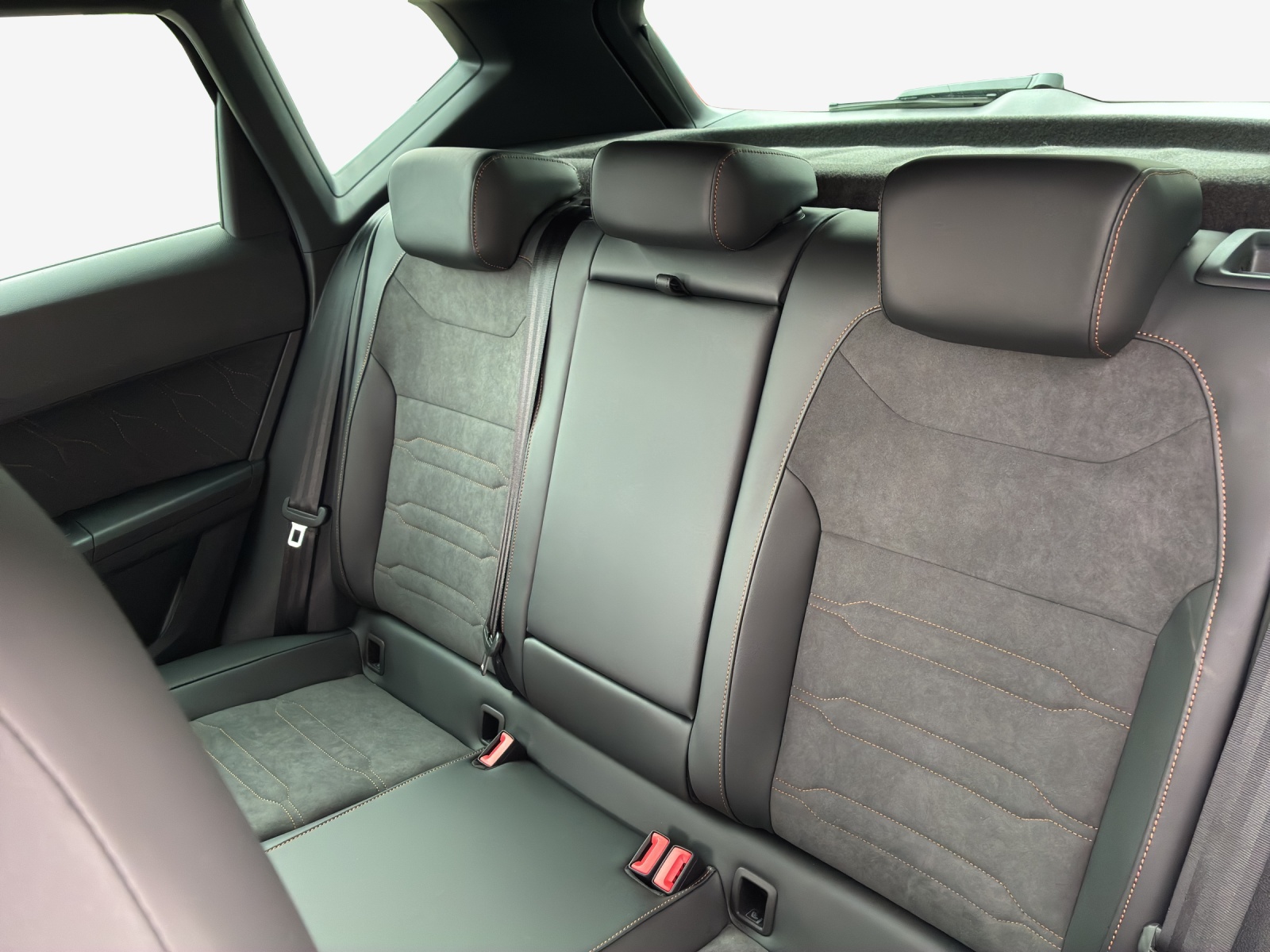 CUPRA Ateca 2.0TSI VZ 4Drive DSG-image-11
