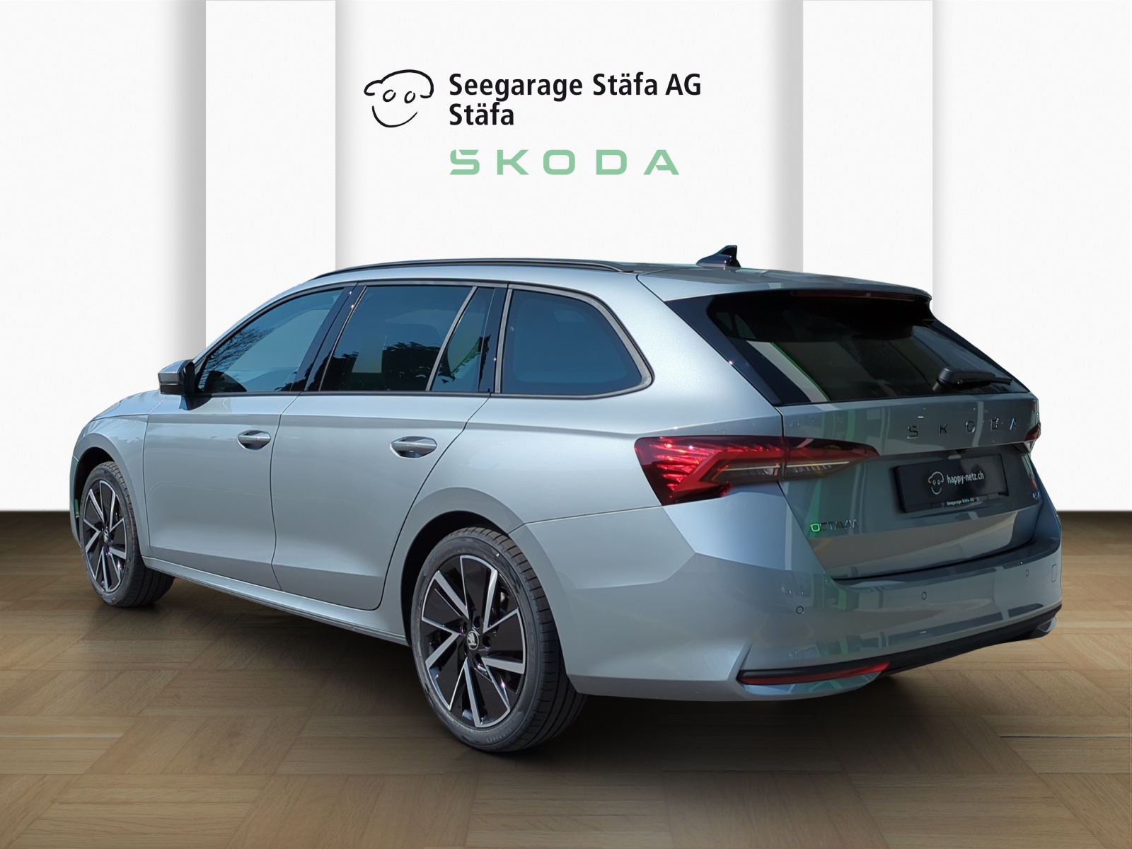 SKODA Octavia Combi 2.0 TSI DSG Selection 4x4-showroom-element-2