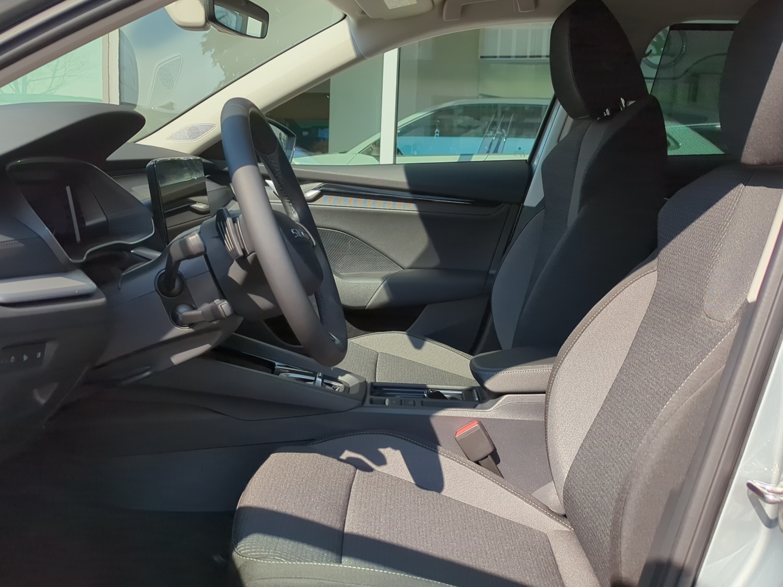SKODA Octavia Combi 2.0 TSI DSG Selection 4x4-image-5