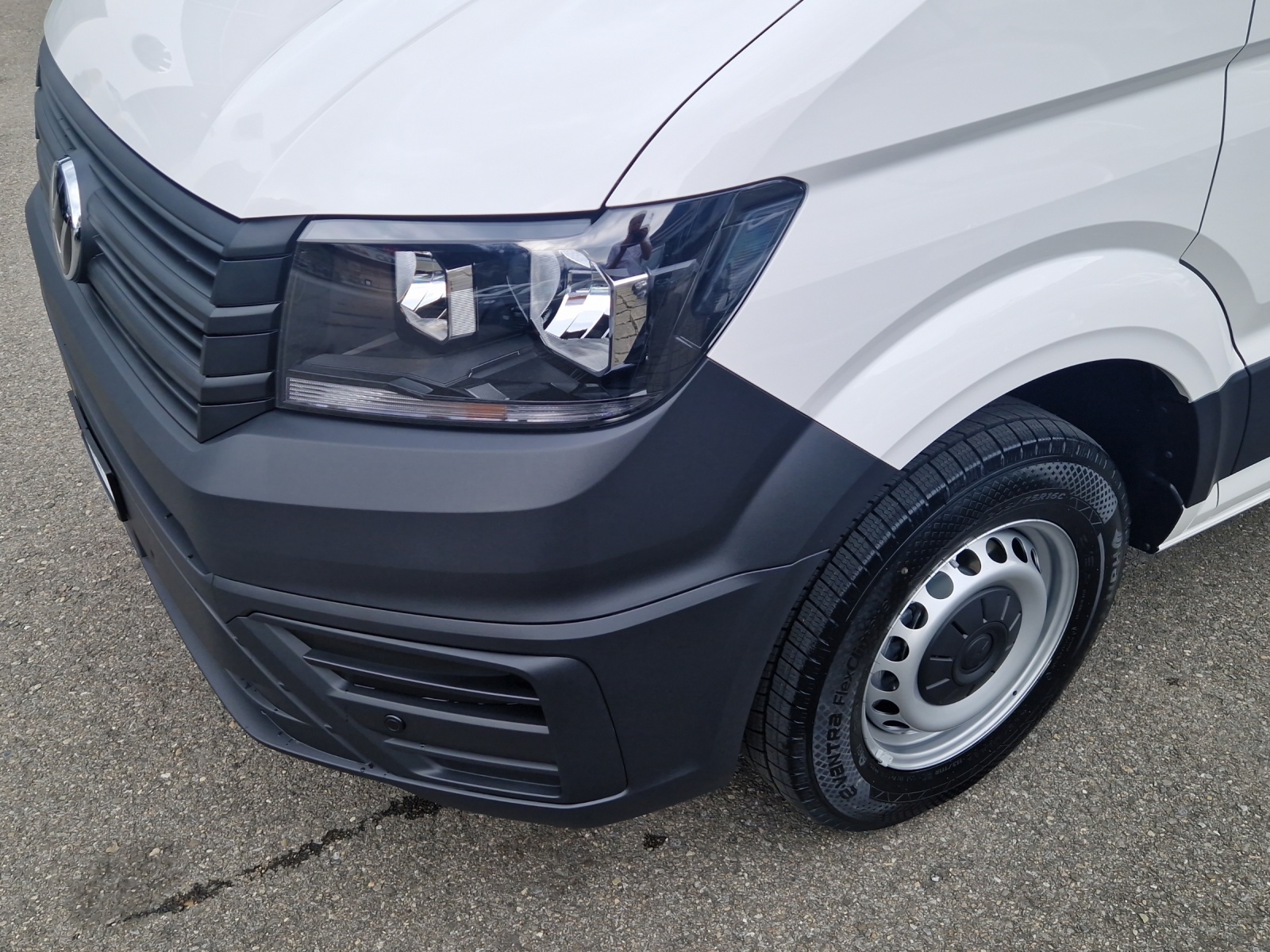 VW Crafter 35 2.0 TDI L3 HD A-image-14