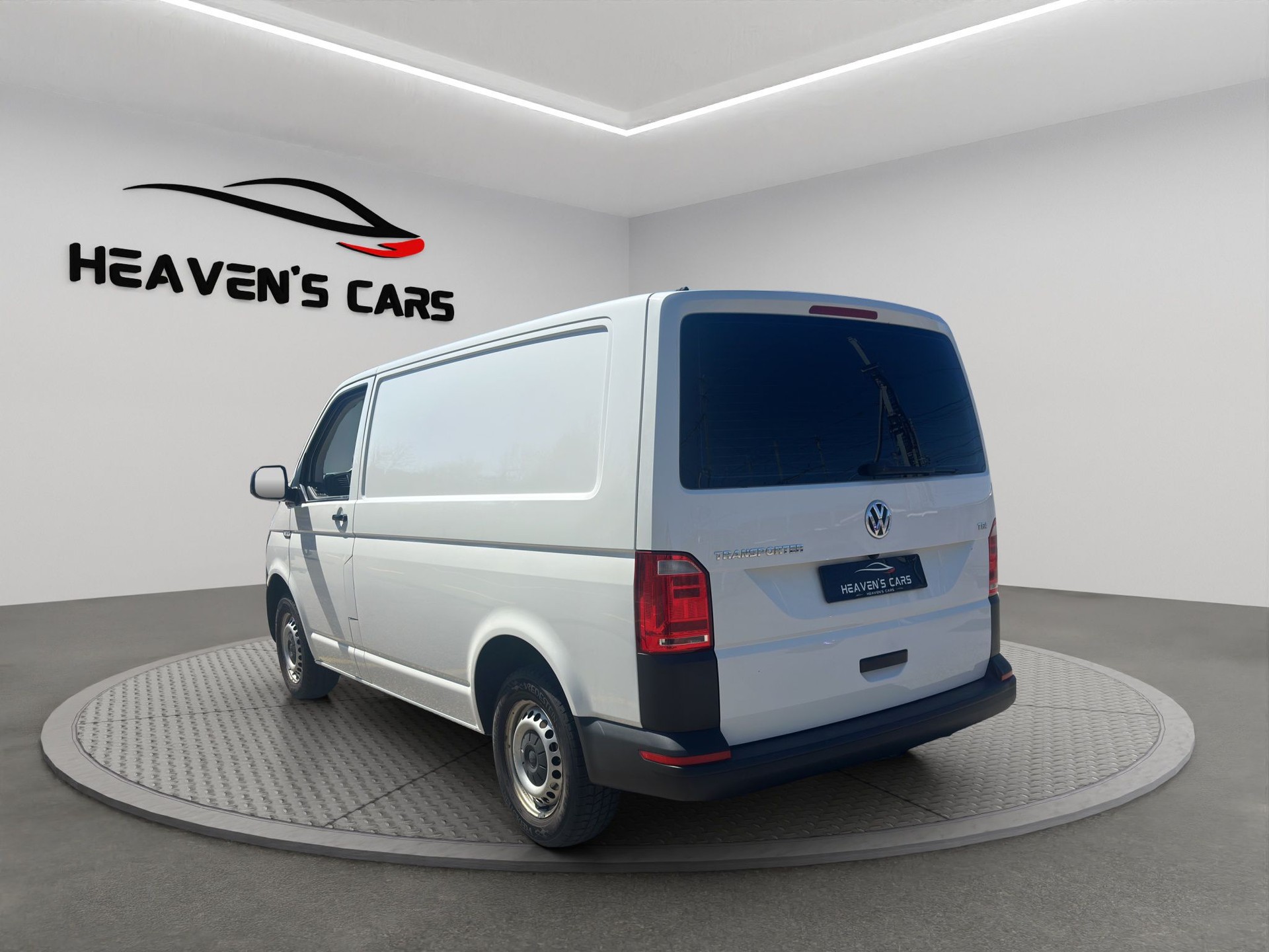 VW T6 2.0 TDI Entry-image-6