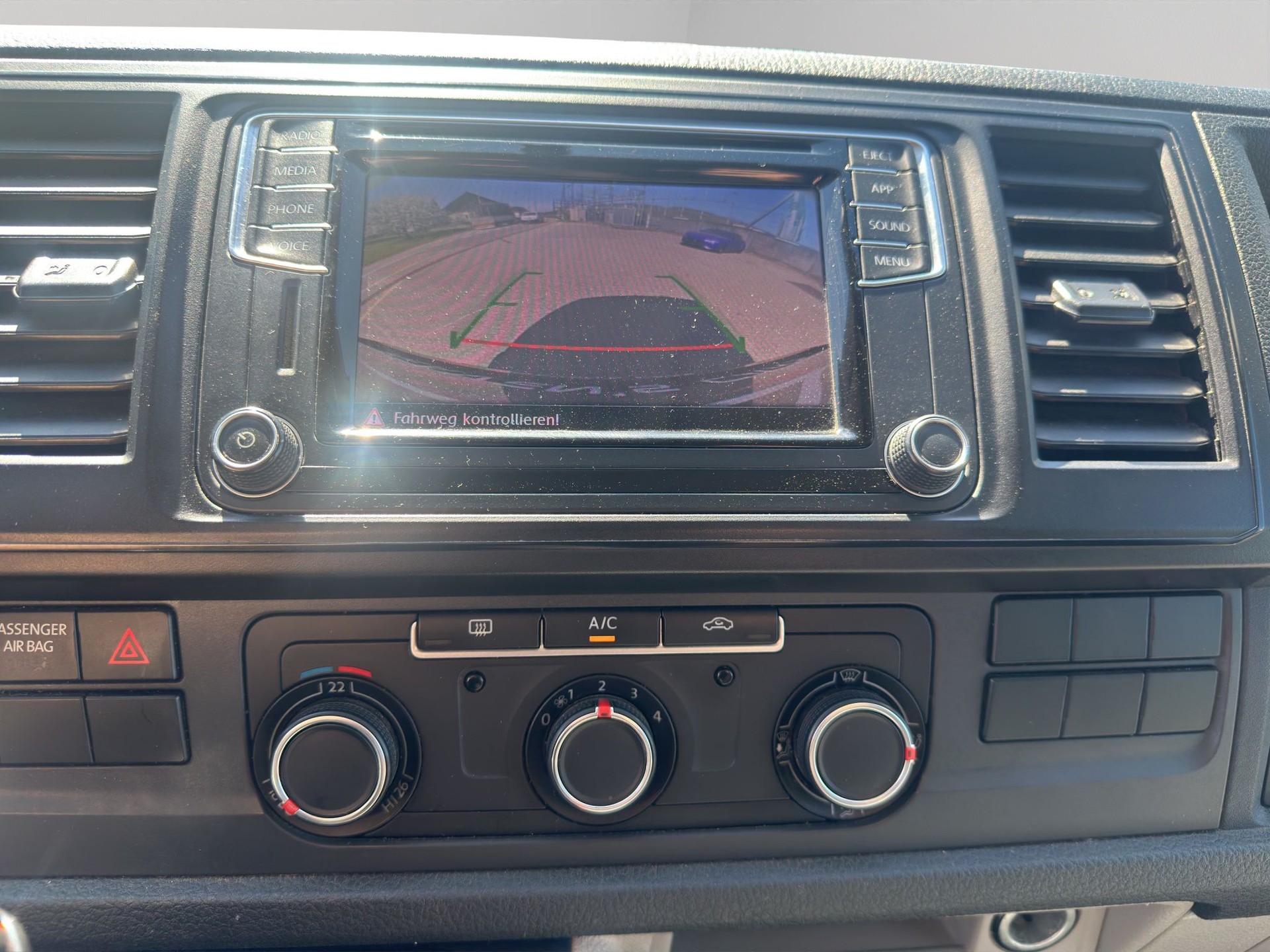 VW T6 2.0 TDI Entry-image-10