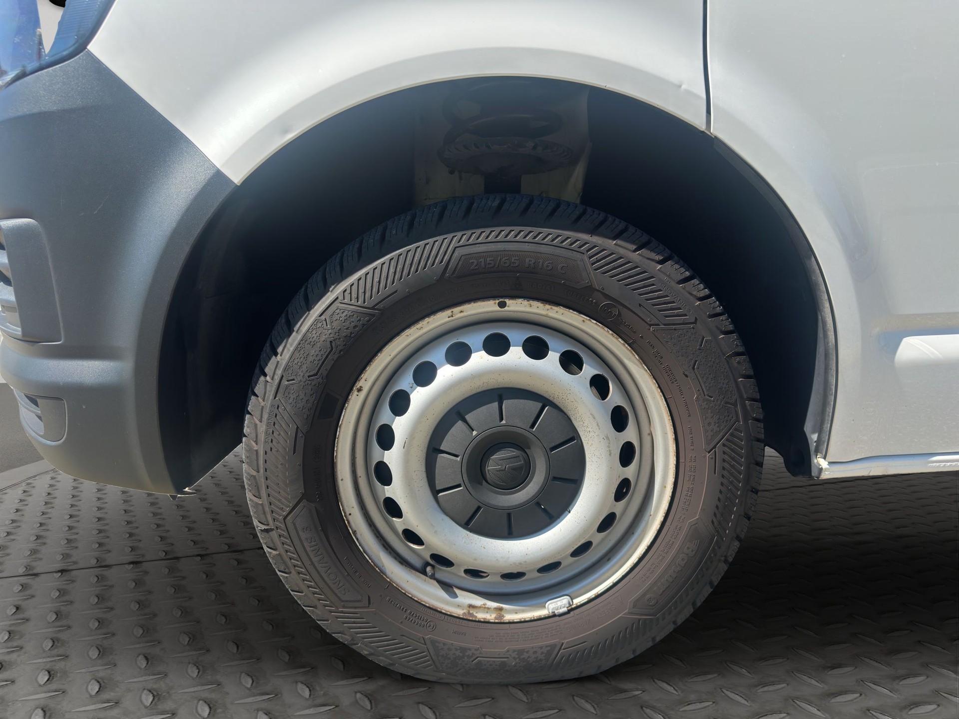 VW T6 2.0 TDI Entry-image-15