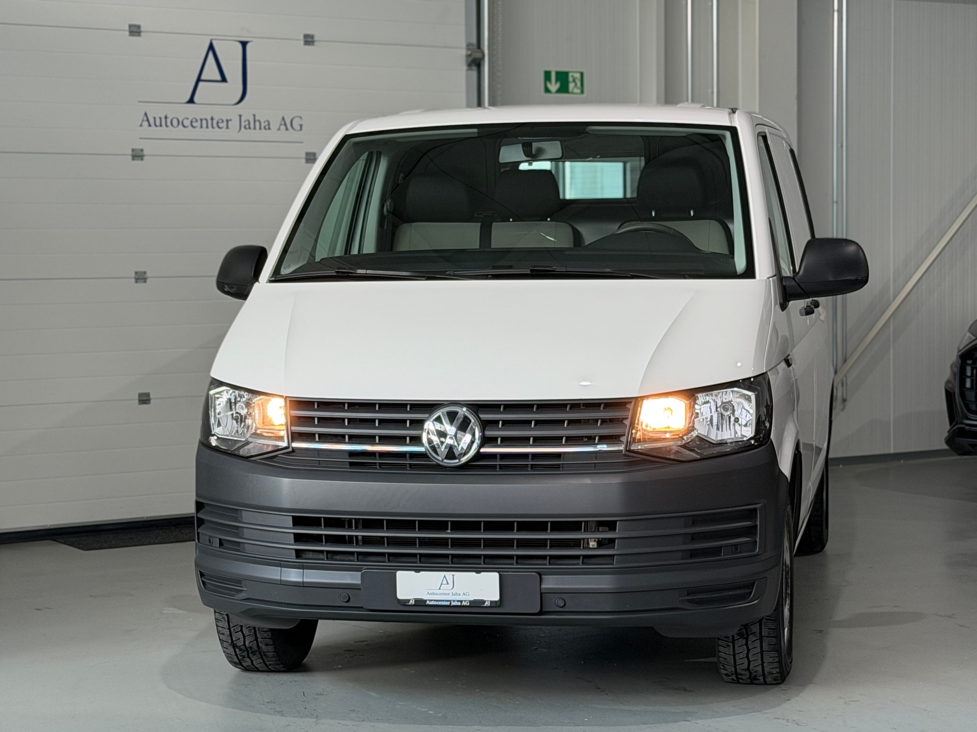 VW T6 2.0 TDI Euro 6 CH) AHK 2.2T / 2 Schiebetüren / erh. Gesamtgewicht 3000KG-image-4