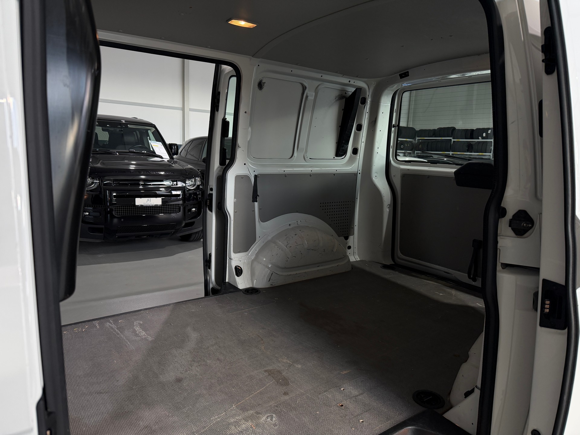 VW T6 2.0 TDI Euro 6 CH) AHK 2.2T / 2 Schiebetüren / erh. Gesamtgewicht 3000KG-image-12