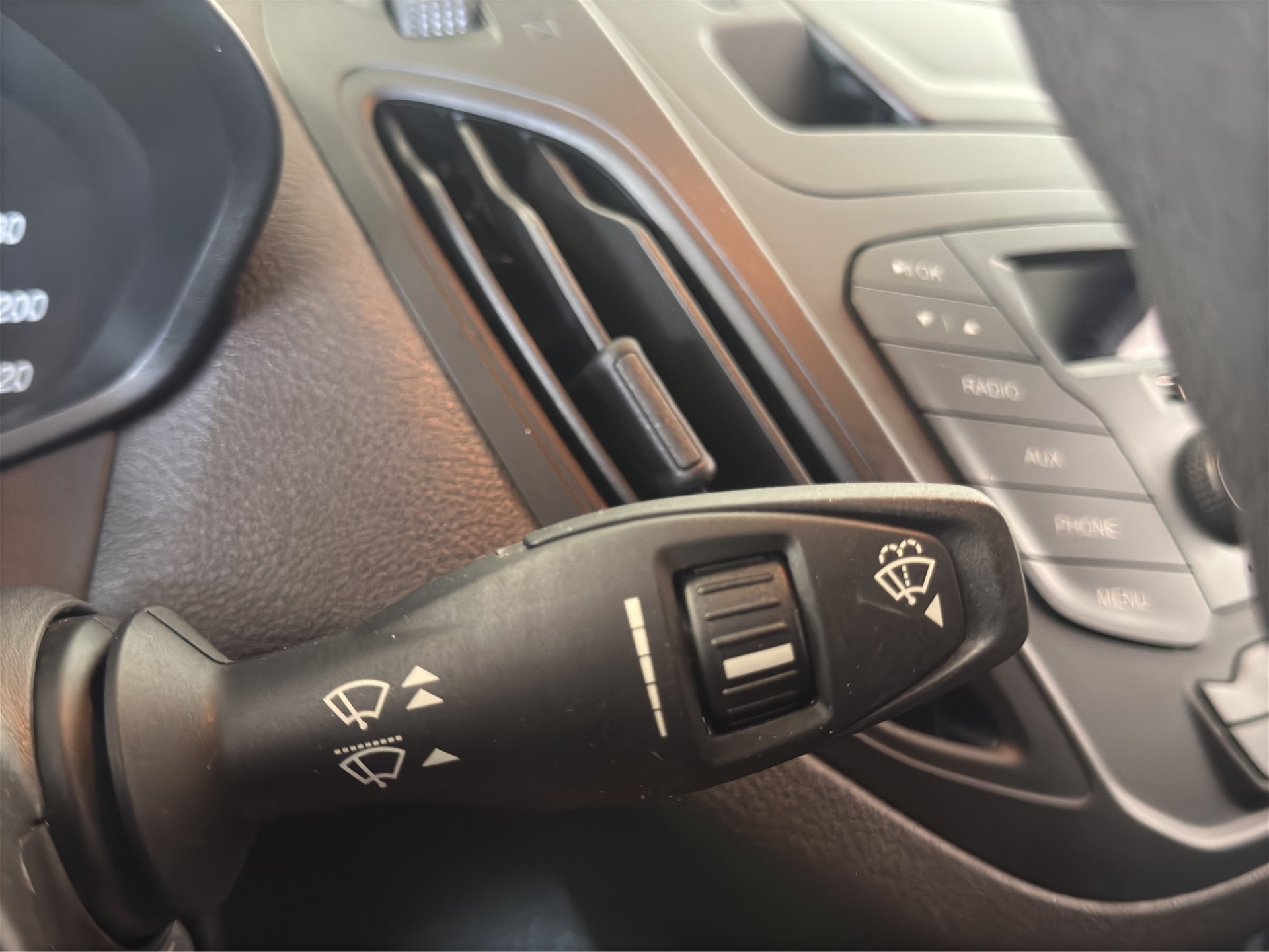 FORD Transit Courier Van 1.0 EcoBoost Trend-image-23