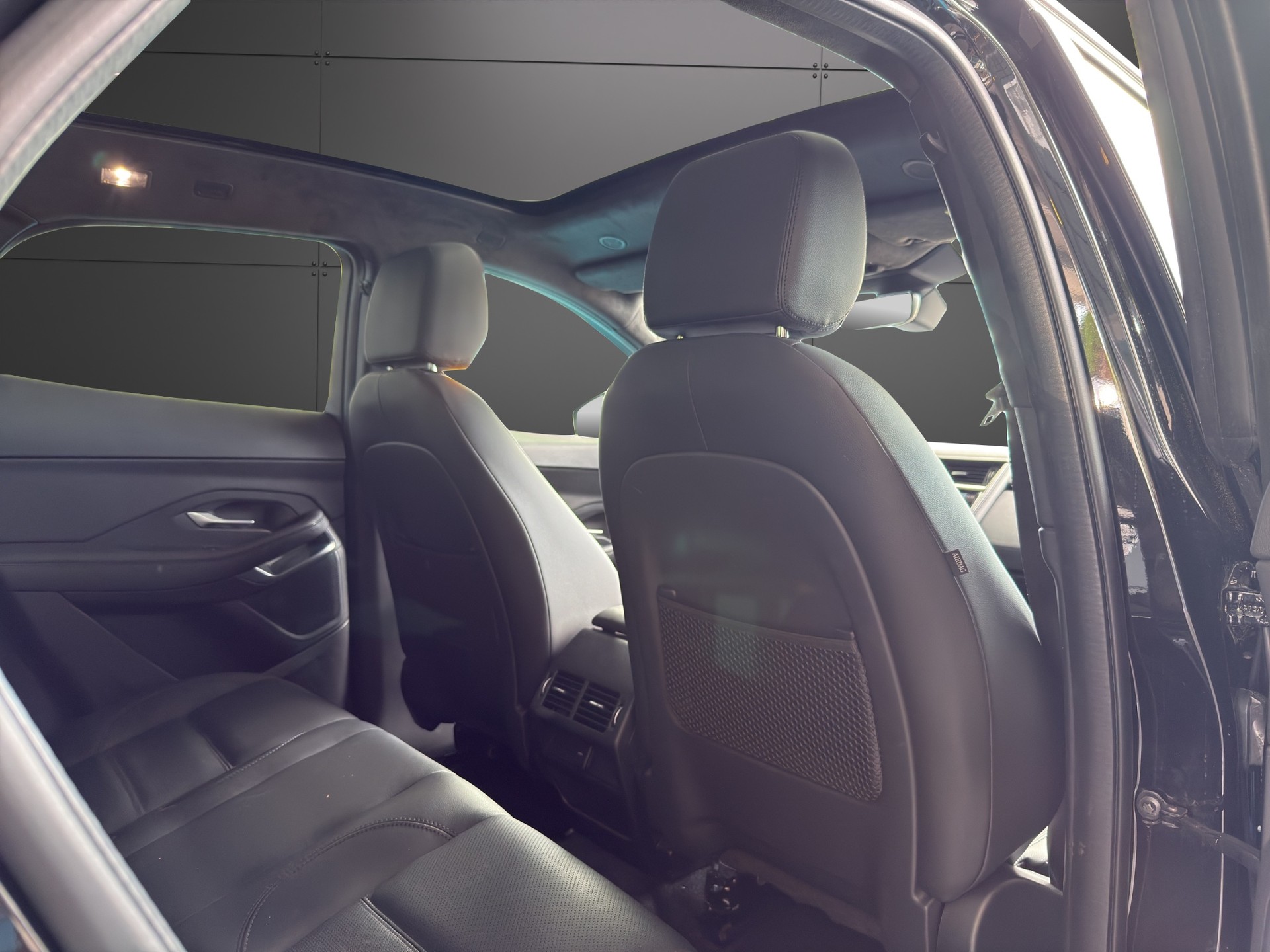 JAGUAR E-Pace 2.0 P200 AWD S-image-6