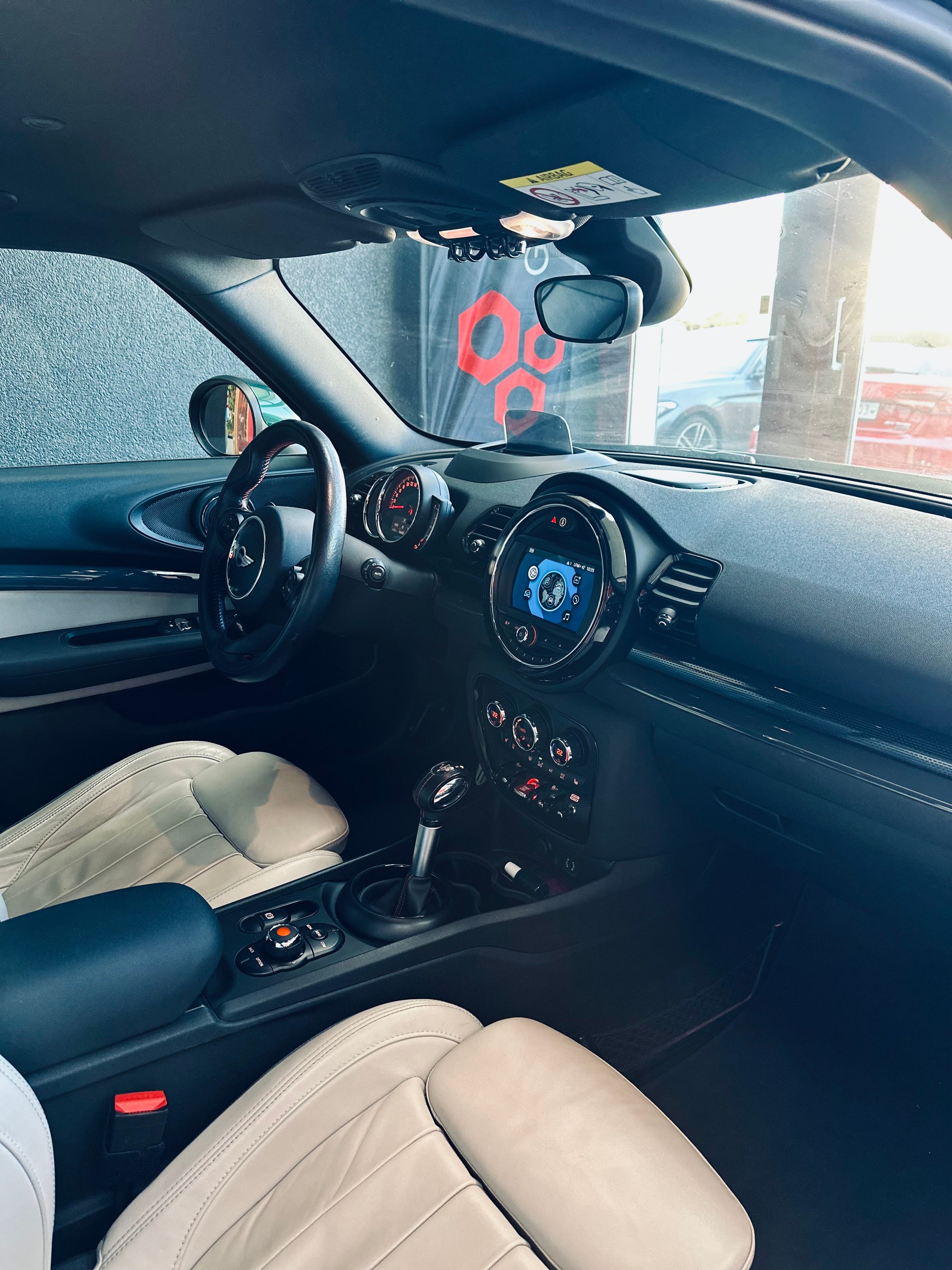 MINI Clubman Cooper John Cooper Works ALL4 Steptronic-image-3