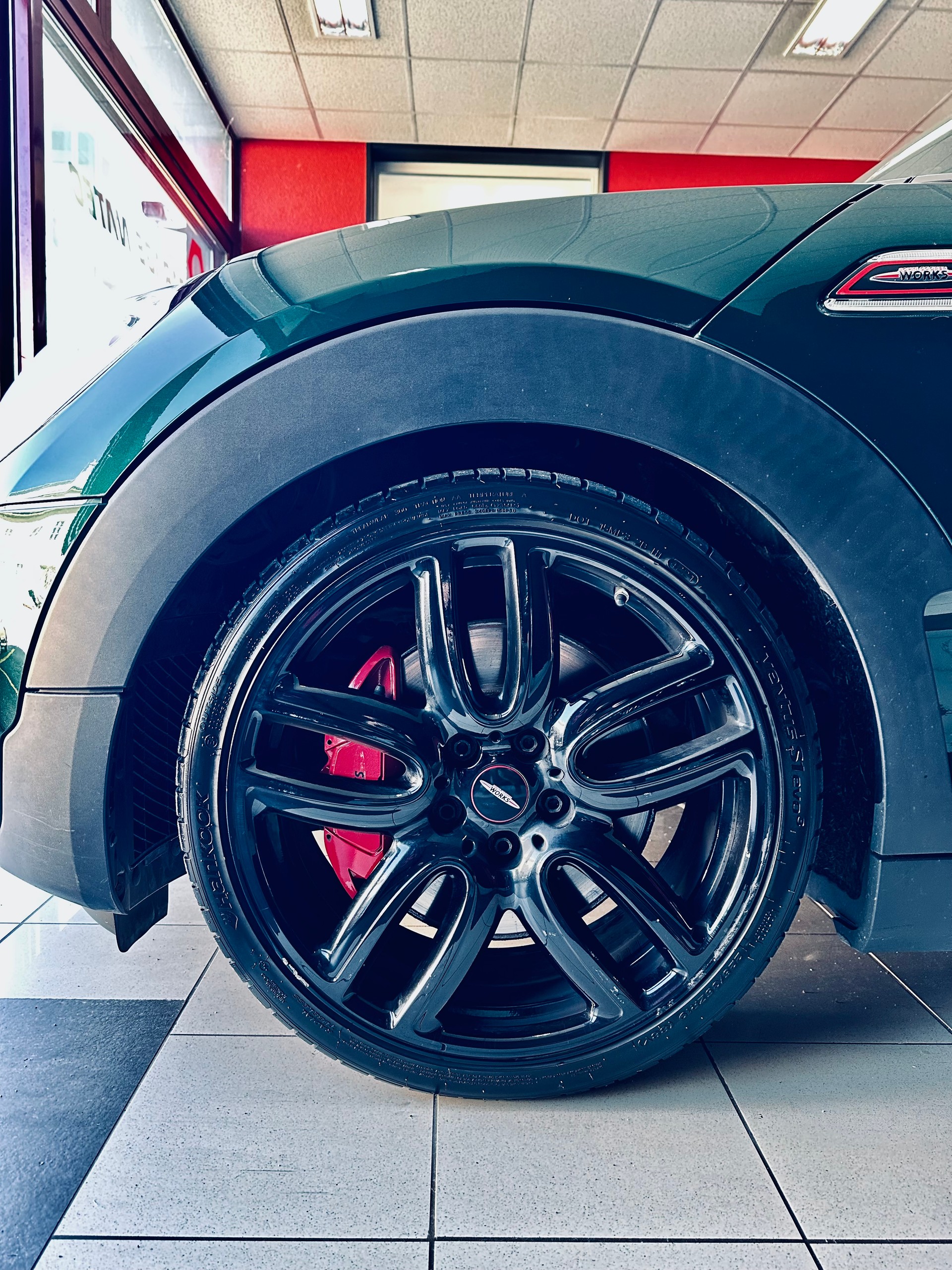 MINI Clubman Cooper John Cooper Works ALL4 Steptronic-image-5