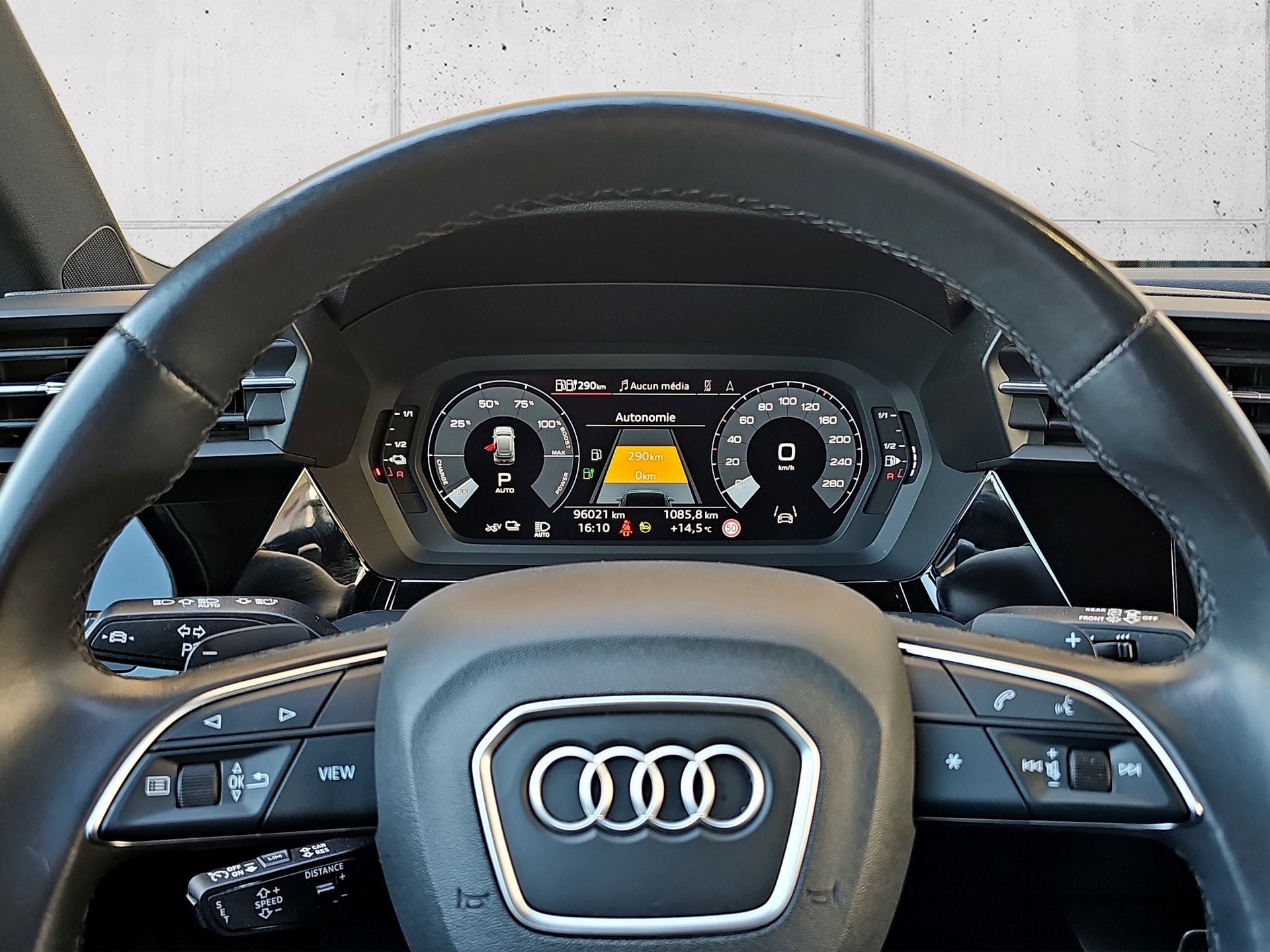 AUDI A3 Sportback 40 TFSI e S-tronic-image-14