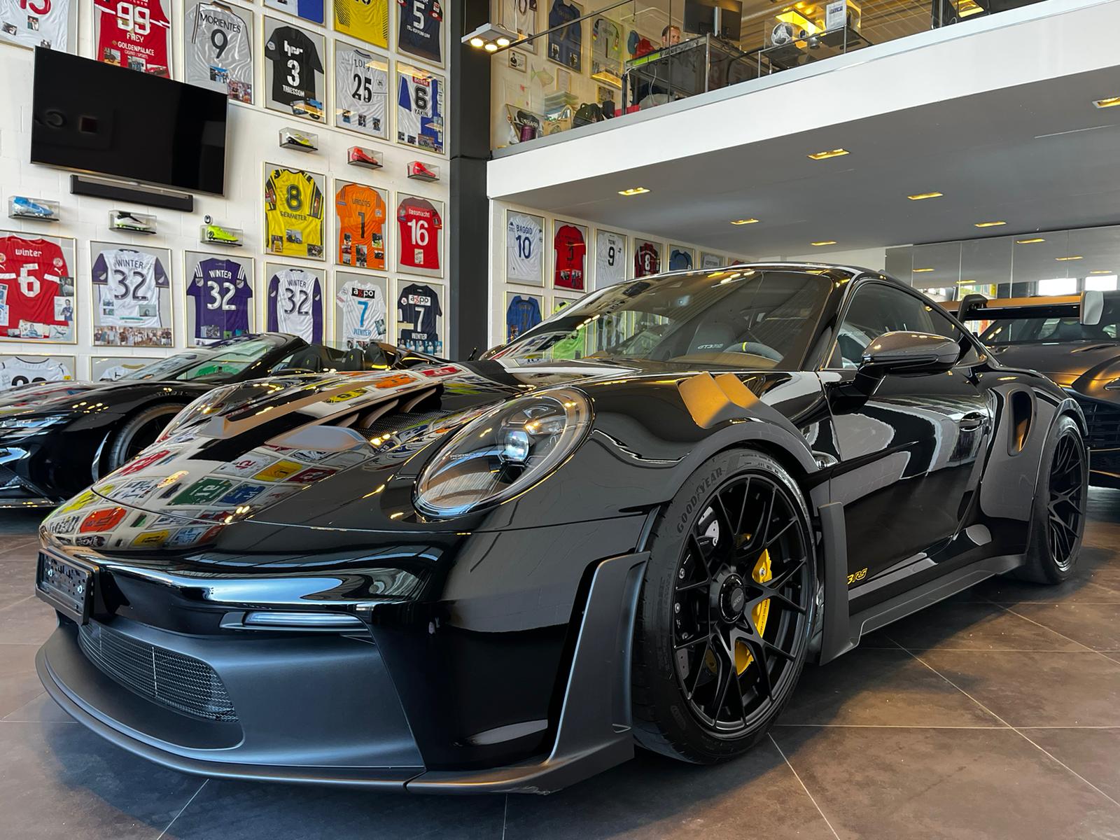 PORSCHE 911 GT3 RS-image-2