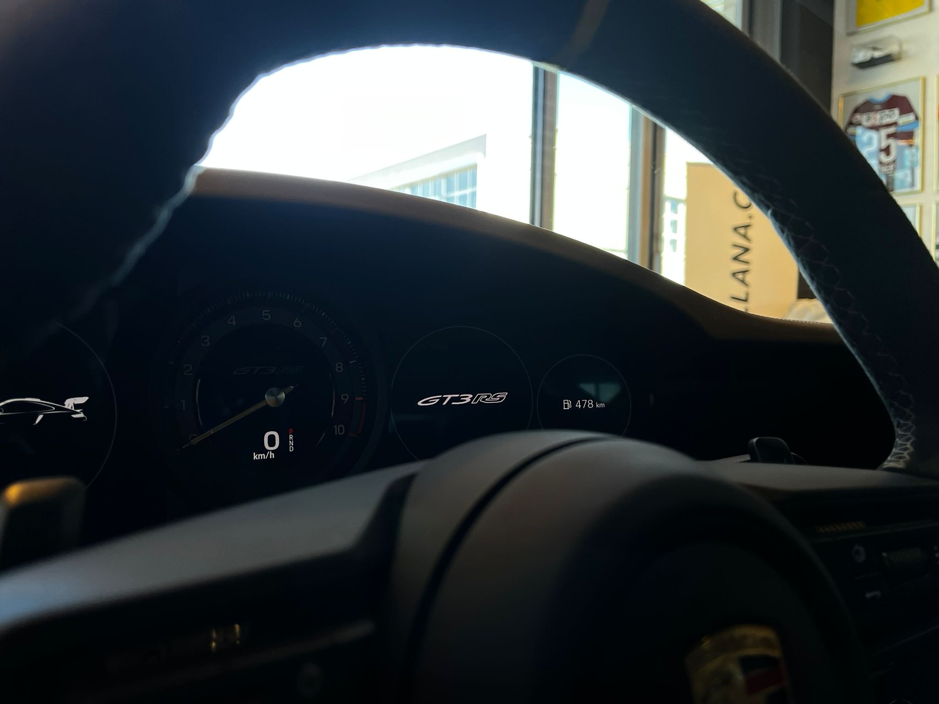PORSCHE 911 GT3 RS-image-26