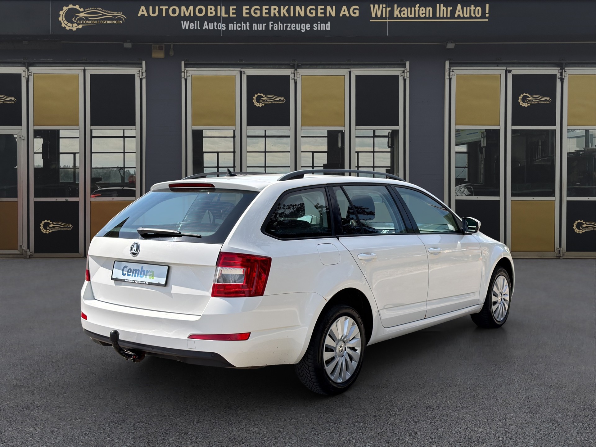 SKODA Octavia Combi 1.8 TSI Ambition 4x4 DSG-image-4