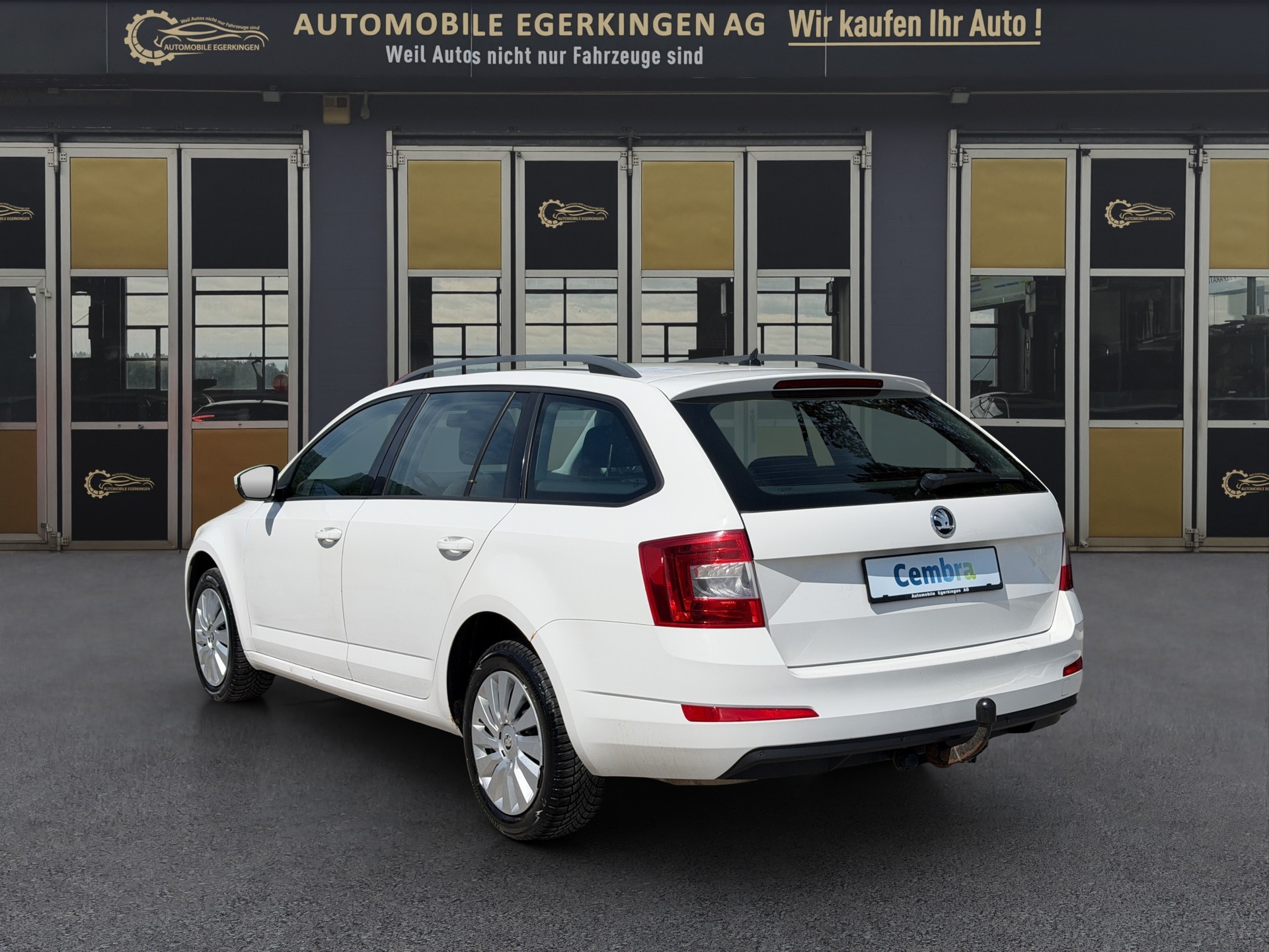 SKODA Octavia Combi 1.8 TSI Ambition 4x4 DSG-image-6