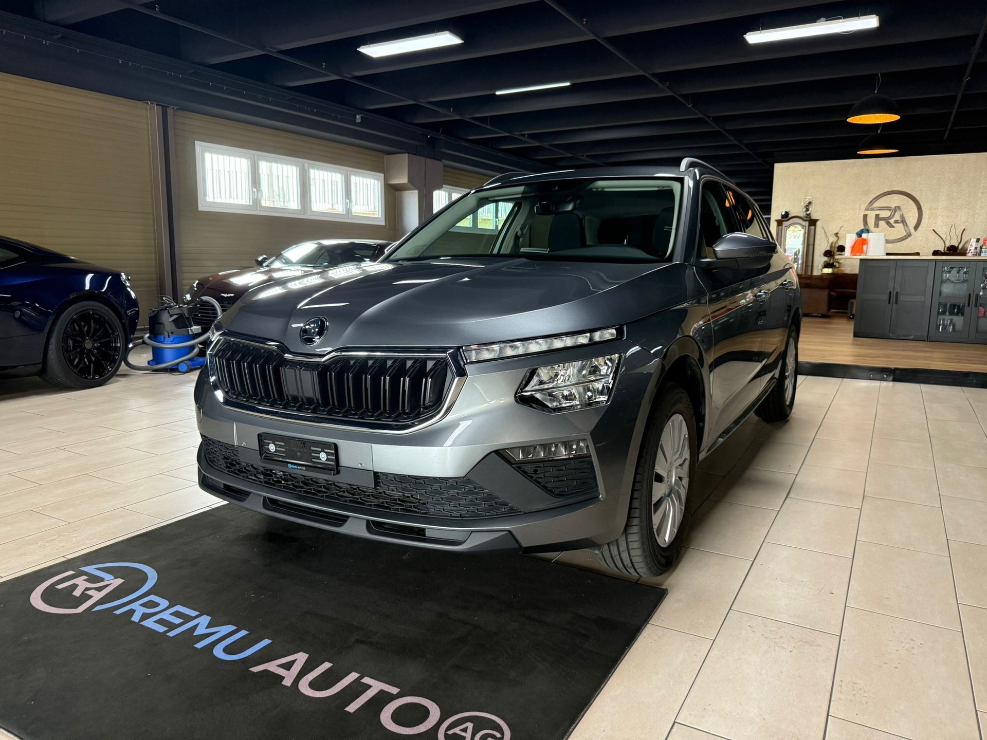 SKODA Kamiq 1.0 TSI Selection DSG-image-4
