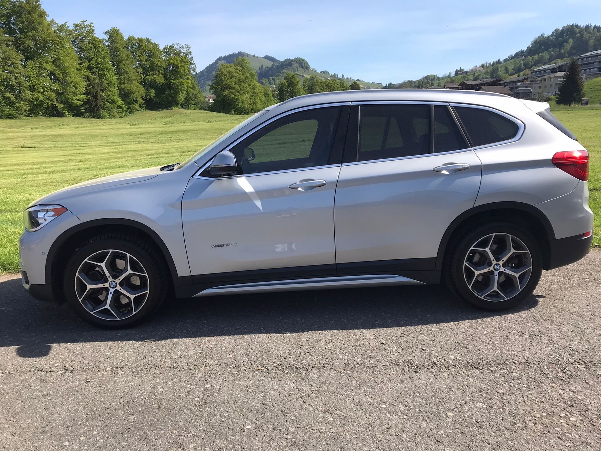 BMW X1 xDrive 25i M Sport Steptronic-image-0