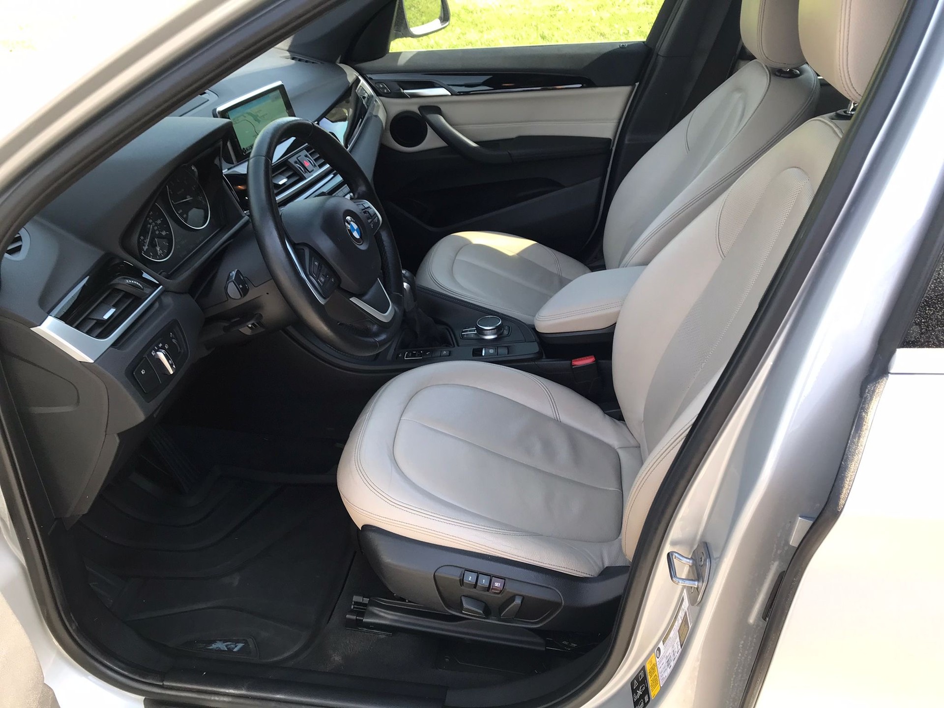BMW X1 xDrive 25i M Sport Steptronic-image-4