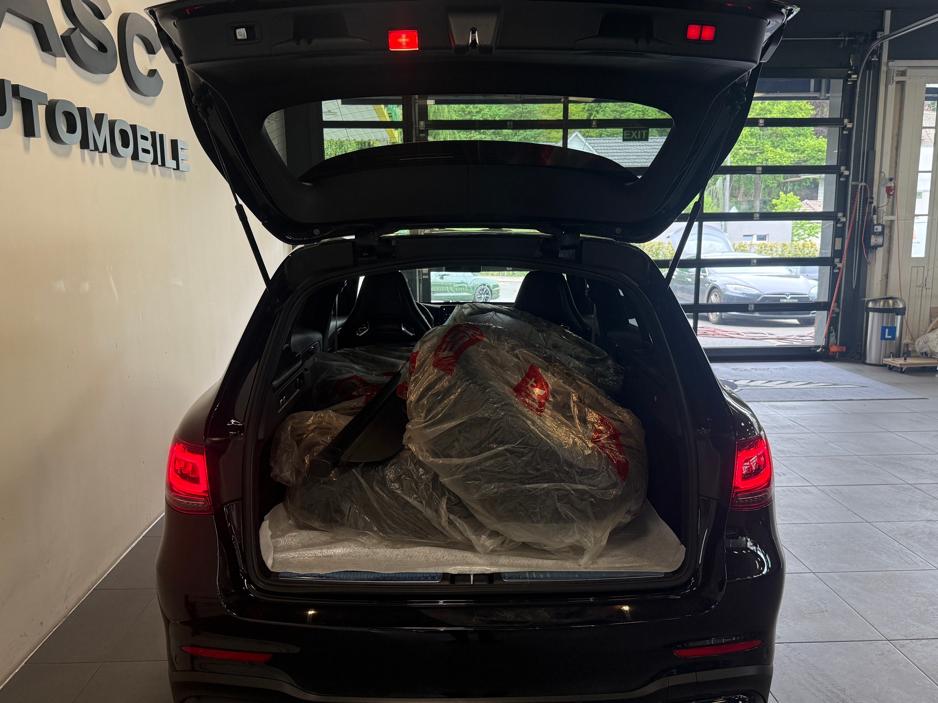 MERCEDES-BENZ GLC 63 S AMG 4Matic 9G-Tronic-image-7