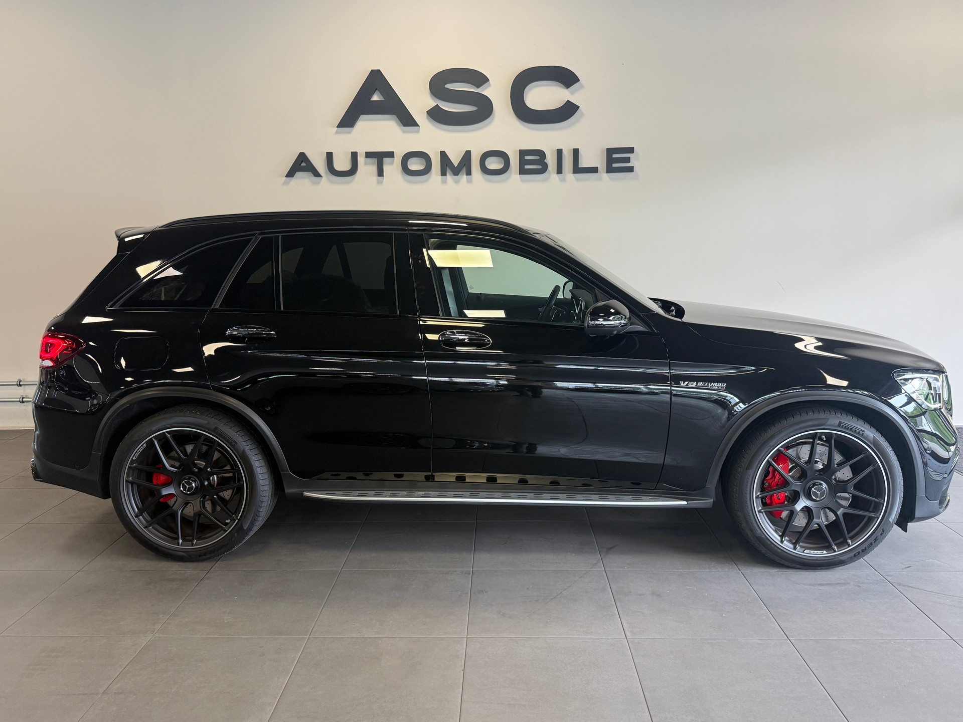MERCEDES-BENZ GLC 63 S AMG 4Matic 9G-Tronic-showroom-element-2