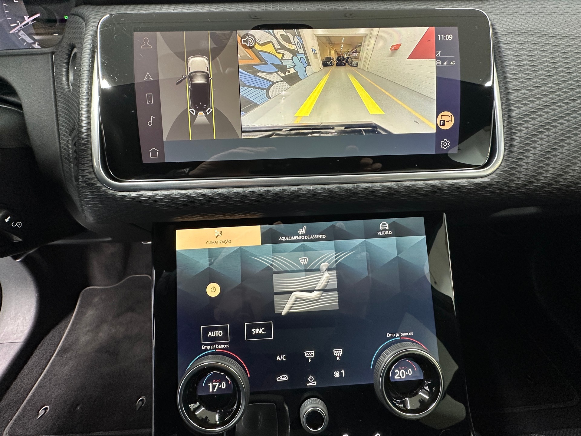 LAND ROVER Range Rover Velar R-Dynamic P 250 SE Automatic-image-11