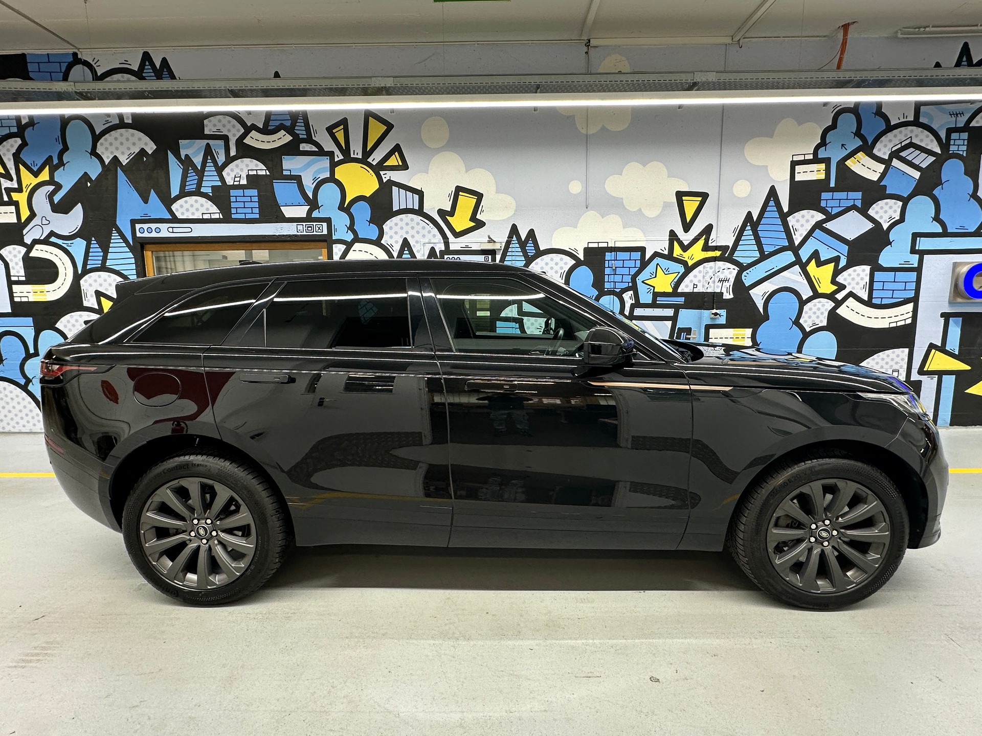 LAND ROVER Range Rover Velar R-Dynamic P 250 SE Automatic-image-2