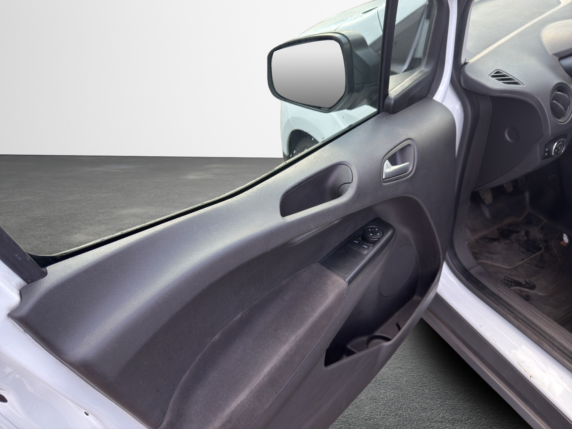 FORD Transit Courier 1.5 TDCi Trend-image-10