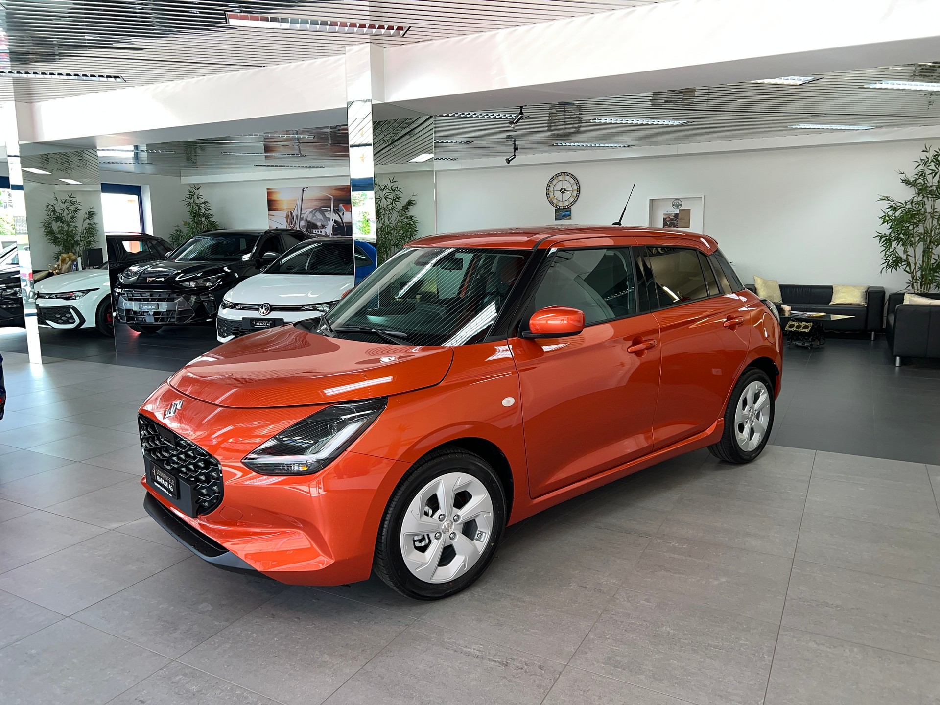 SUZUKI 1.2 2WD AT GL+ /Kyless Start / LED Scheinwerfer / NAVI / Rückfahrkamera / DAB / ACC / Spurhalteassistent / Totwinkelassistent /-image-3