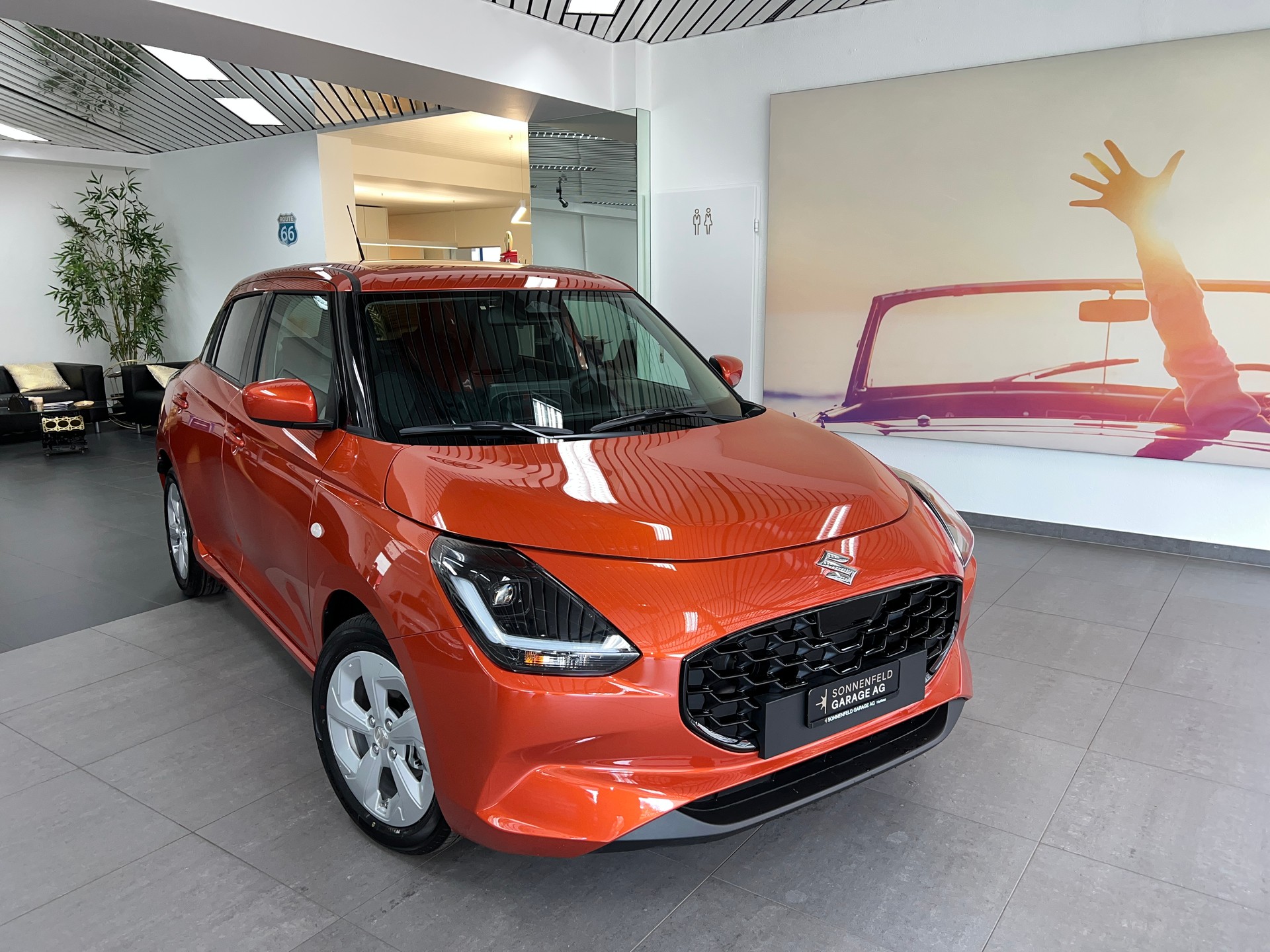 SUZUKI 1.2 2WD AT GL+ /Kyless Start / LED Scheinwerfer / NAVI / Rückfahrkamera / DAB / ACC / Spurhalteassistent / Totwinkelassistent /