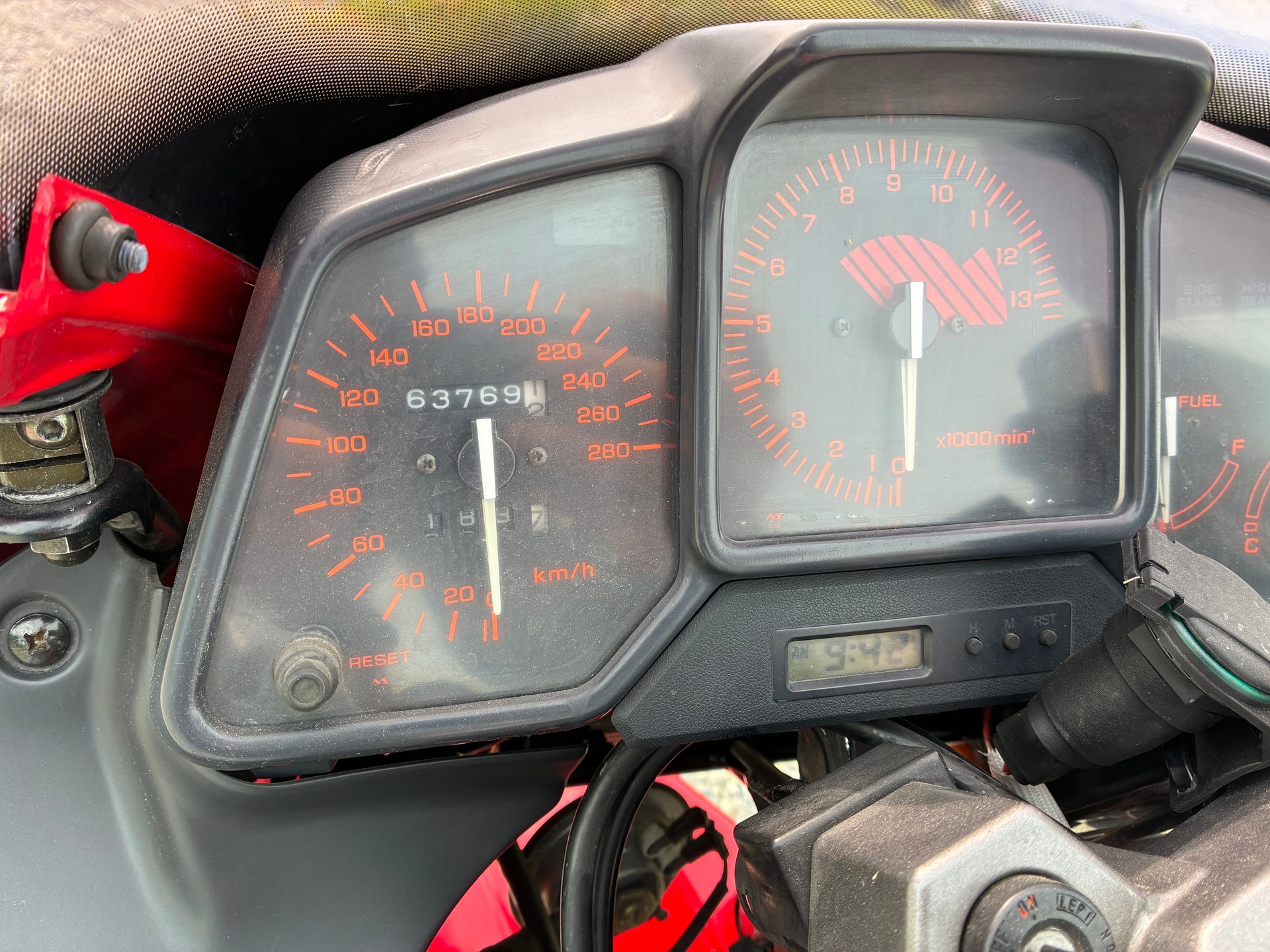 HONDA VFR 750 F G/H-image-3