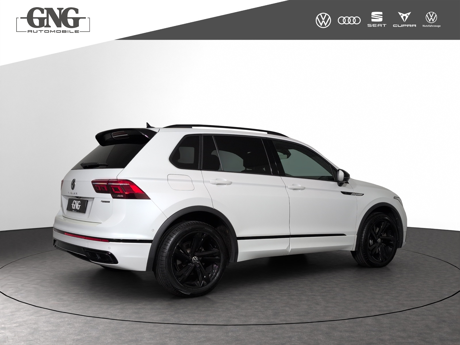 VW Tiguan 2.0TSI R-Line 4Motion DSG-image-2