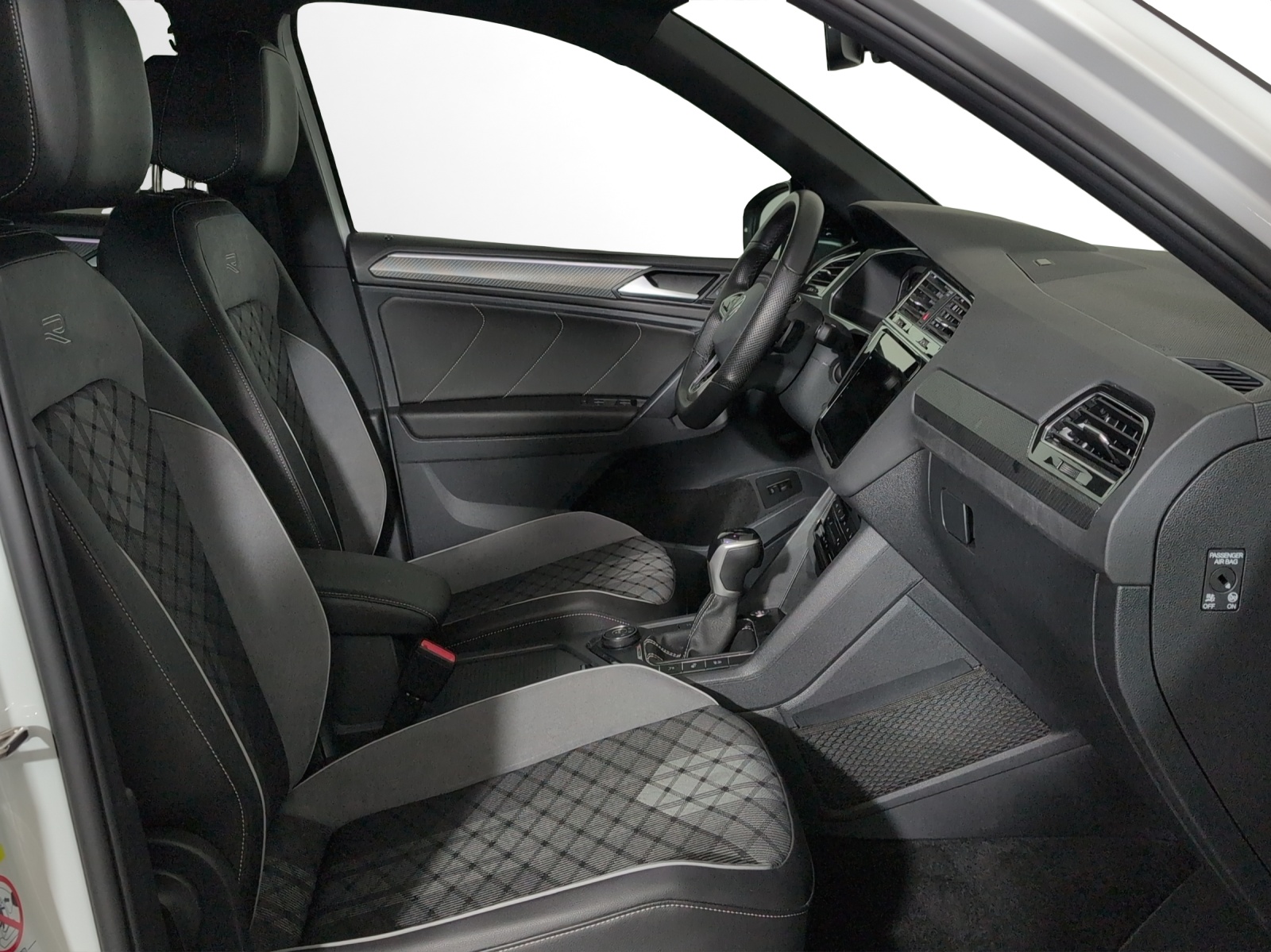 VW Tiguan 2.0TSI R-Line 4Motion DSG-image-7