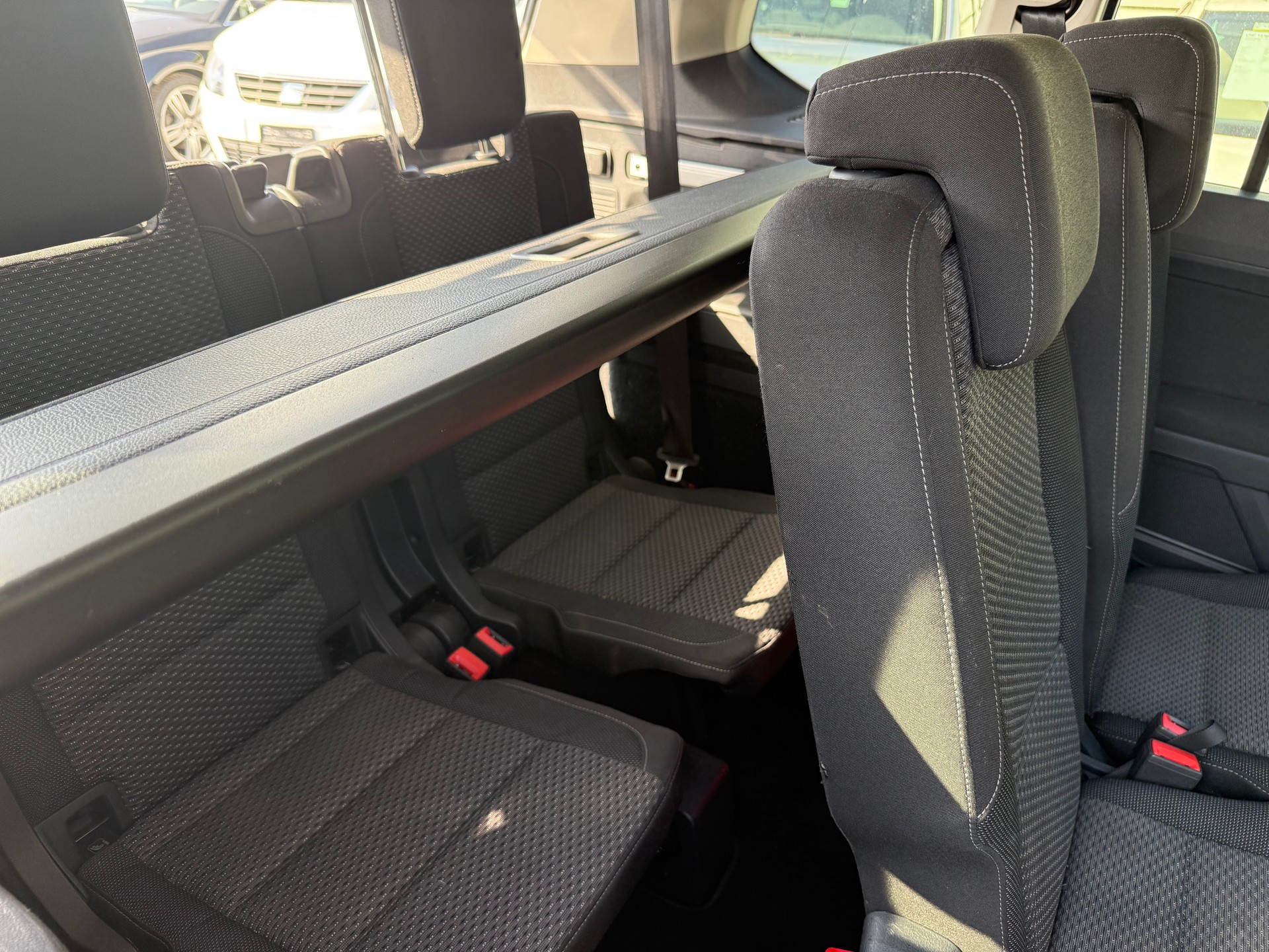 VW Touran 1.4 TSI BlueMotion Technology Comfortline DSG-image-9