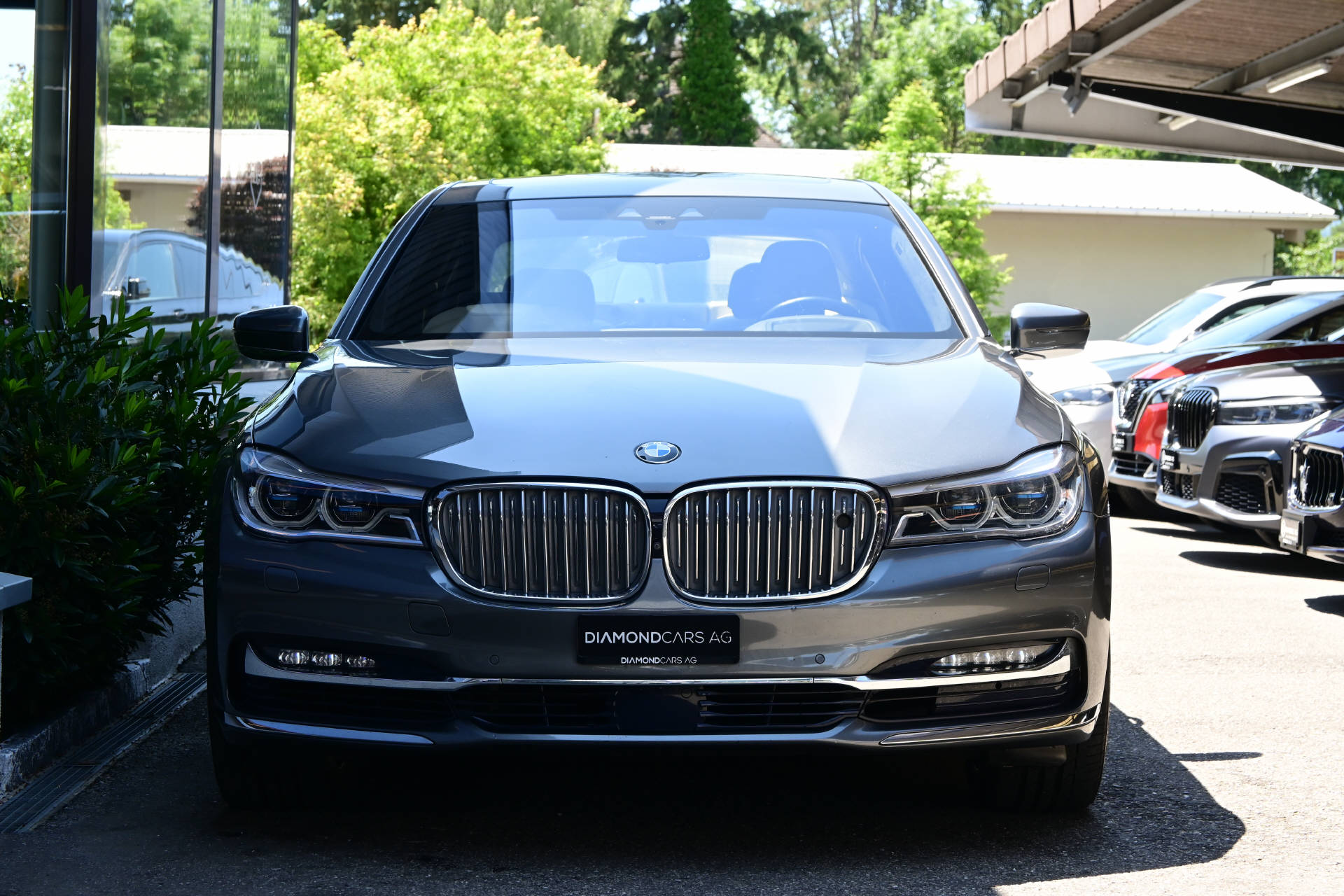 BMW 750Li xDrive **Individual**Pack Executive Lounge**-image-1