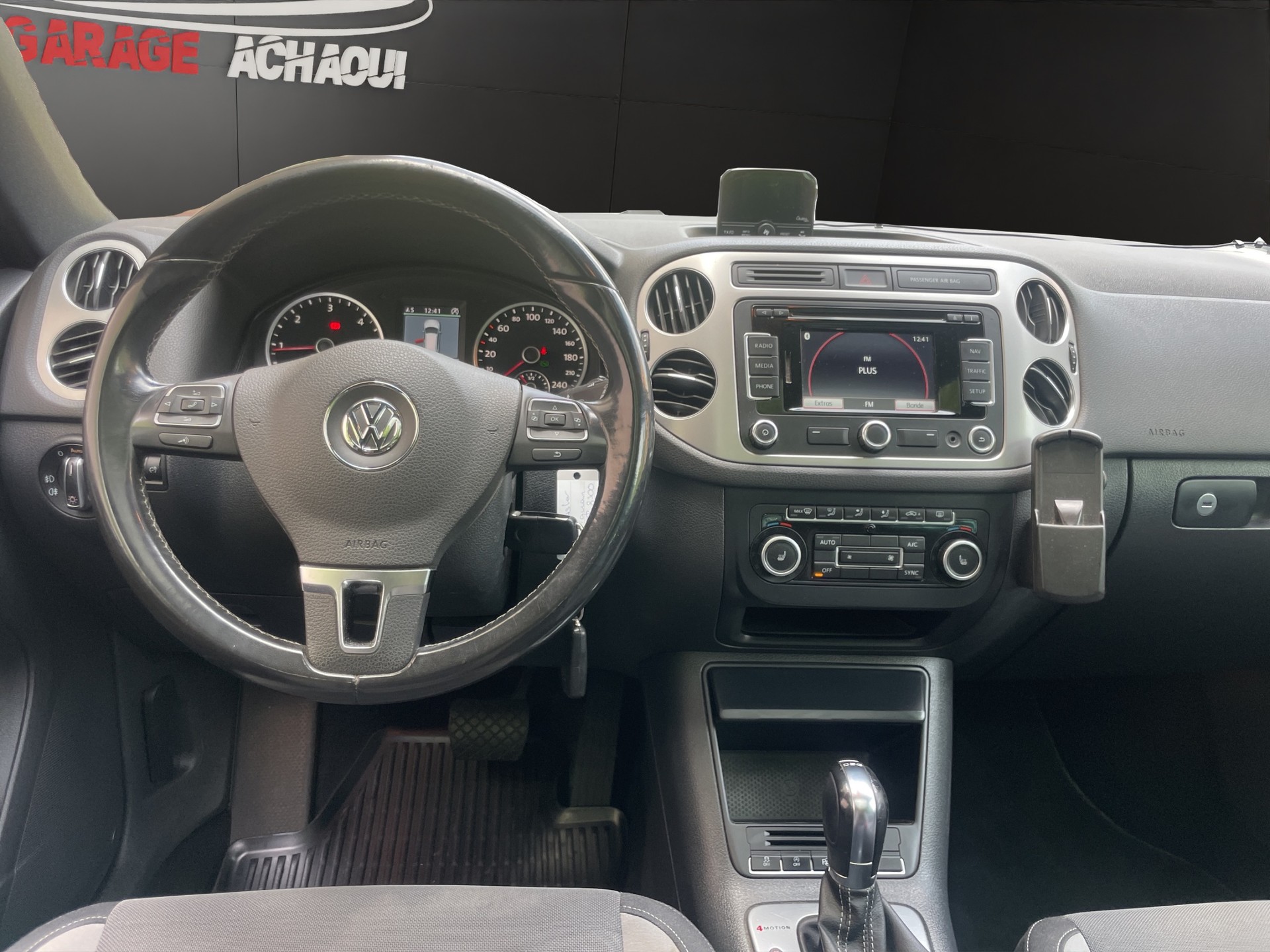 VW Tiguan 2.0 TDI BMT Design 4Motion DSG-image-8
