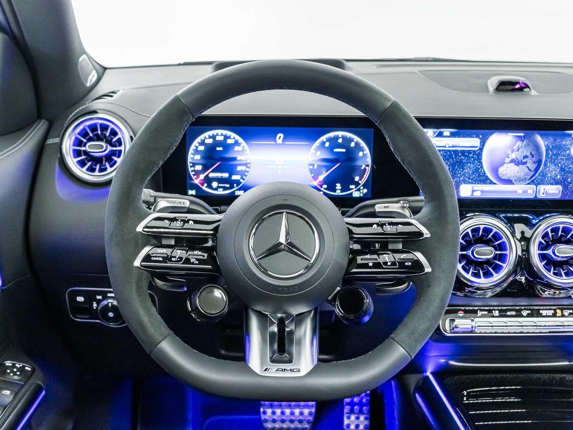 MERCEDES-BENZ GLA 45 S AMG 4MATIC+-image-10