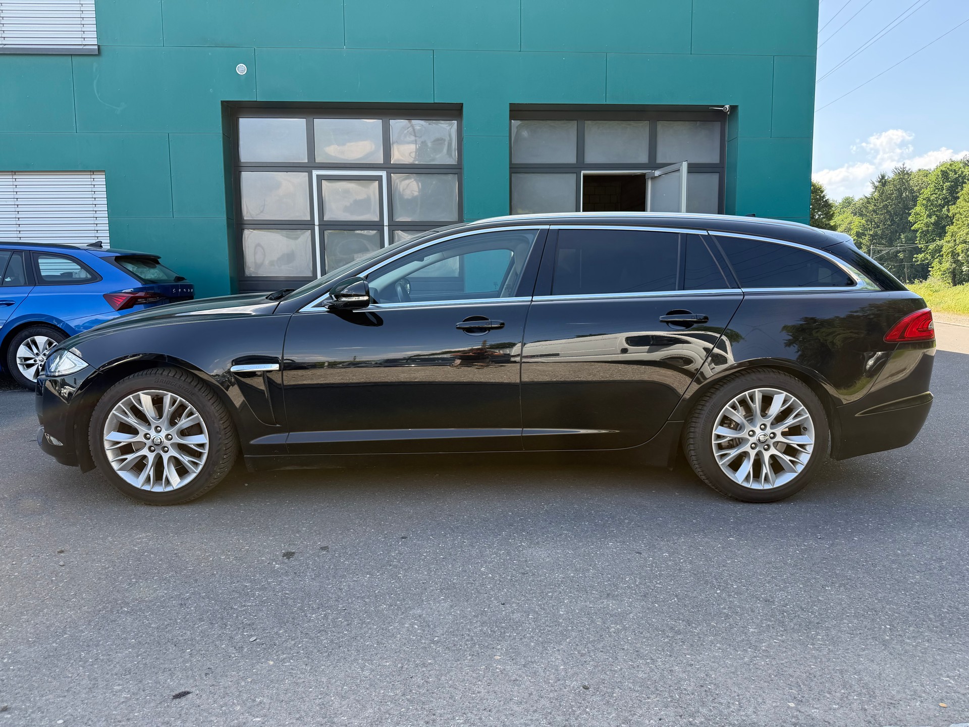 JAGUAR XF Sportbrake 2.2d Luxury-image-8