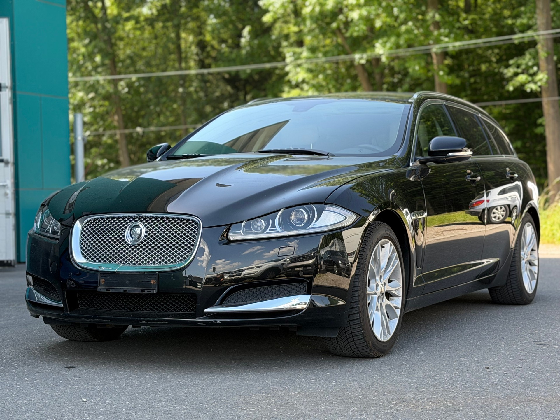 JAGUAR XF Sportbrake 2.2d Luxury-image-0