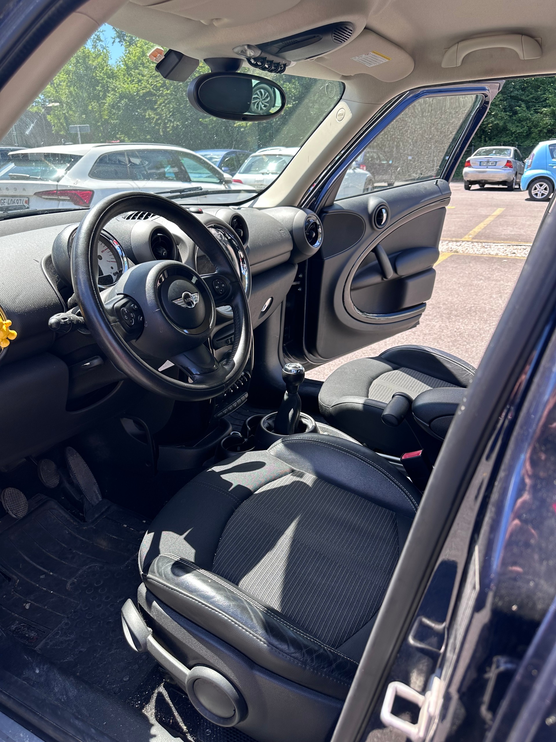 MINI Countryman Cooper D ALL4-image-8
