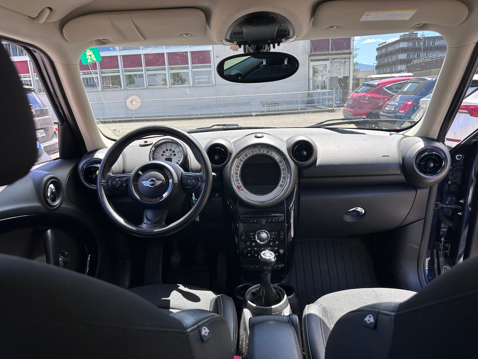 MINI Countryman Cooper D ALL4-image-7